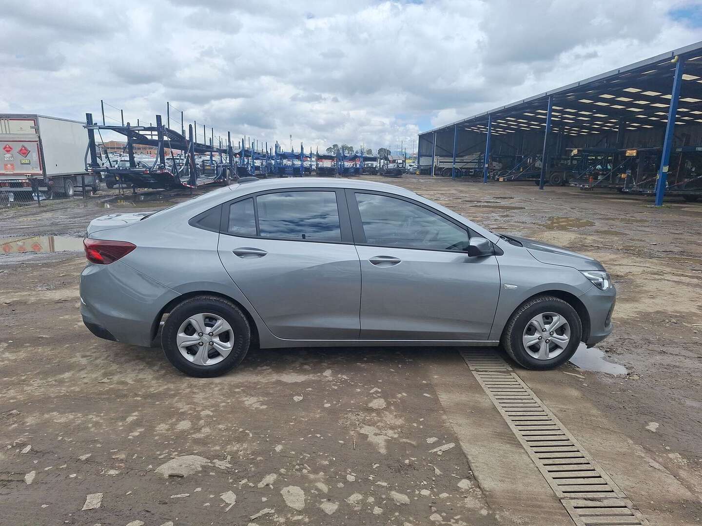 Chevrolet - Onix - 2025