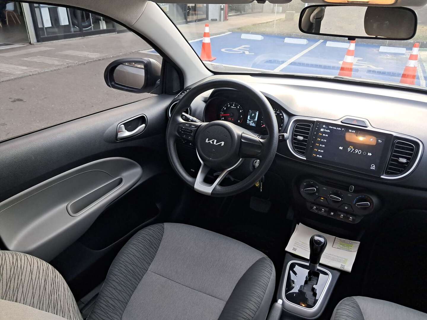 Kia - Soluto - 2026