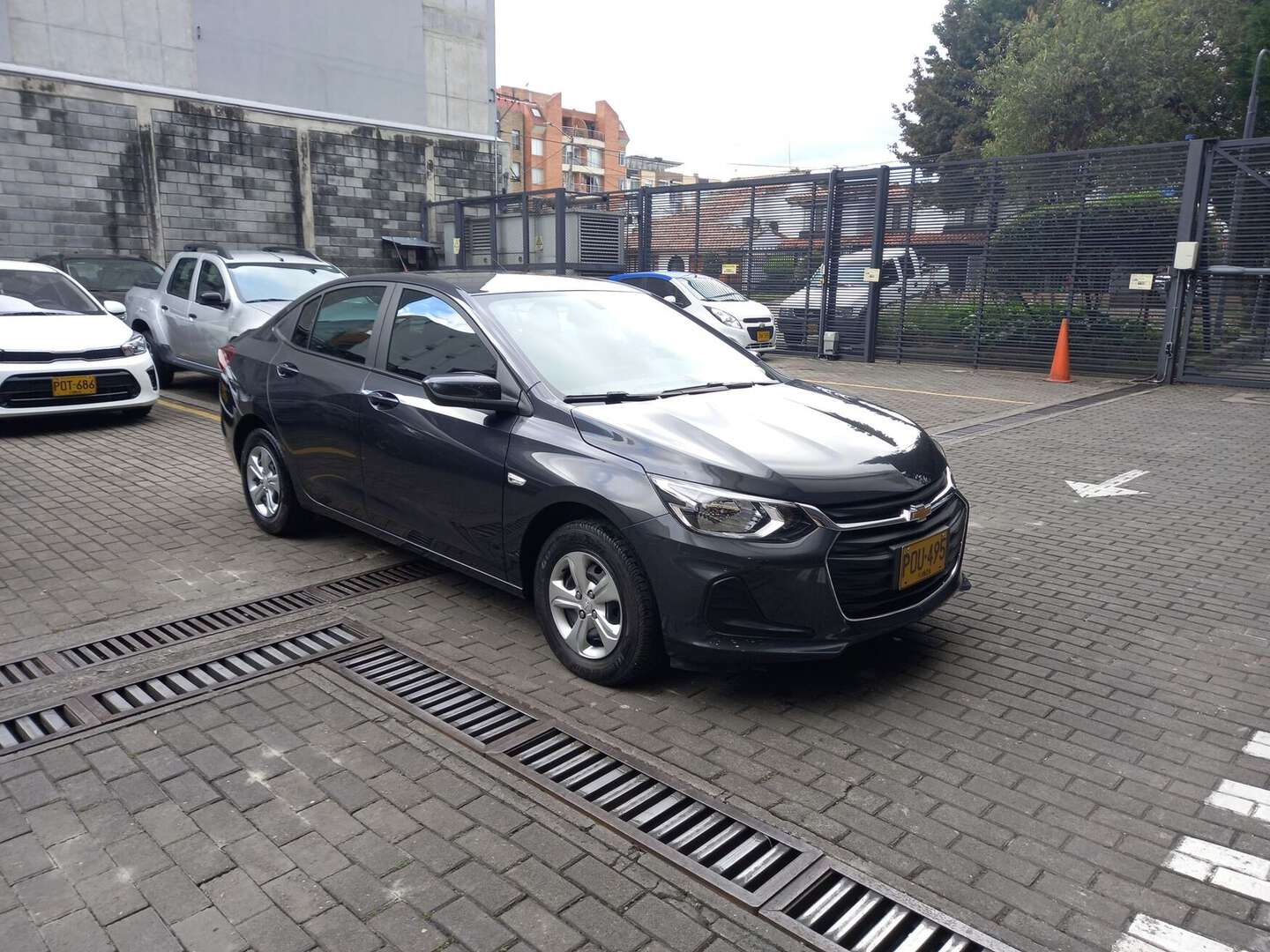Chevrolet - Onix - 2025