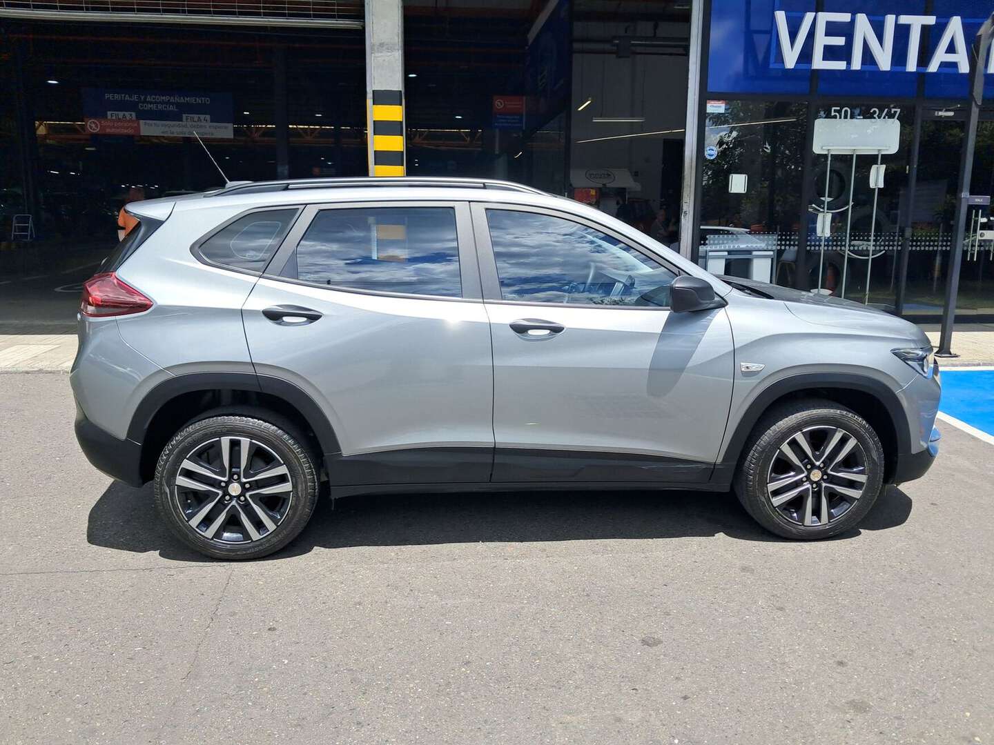 Chevrolet - Tracker - 2025