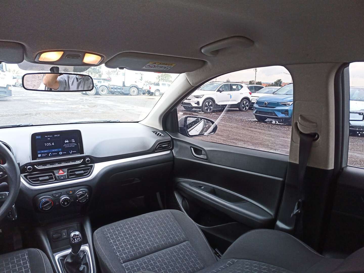 Hyundai - HB20S Accent - 2024