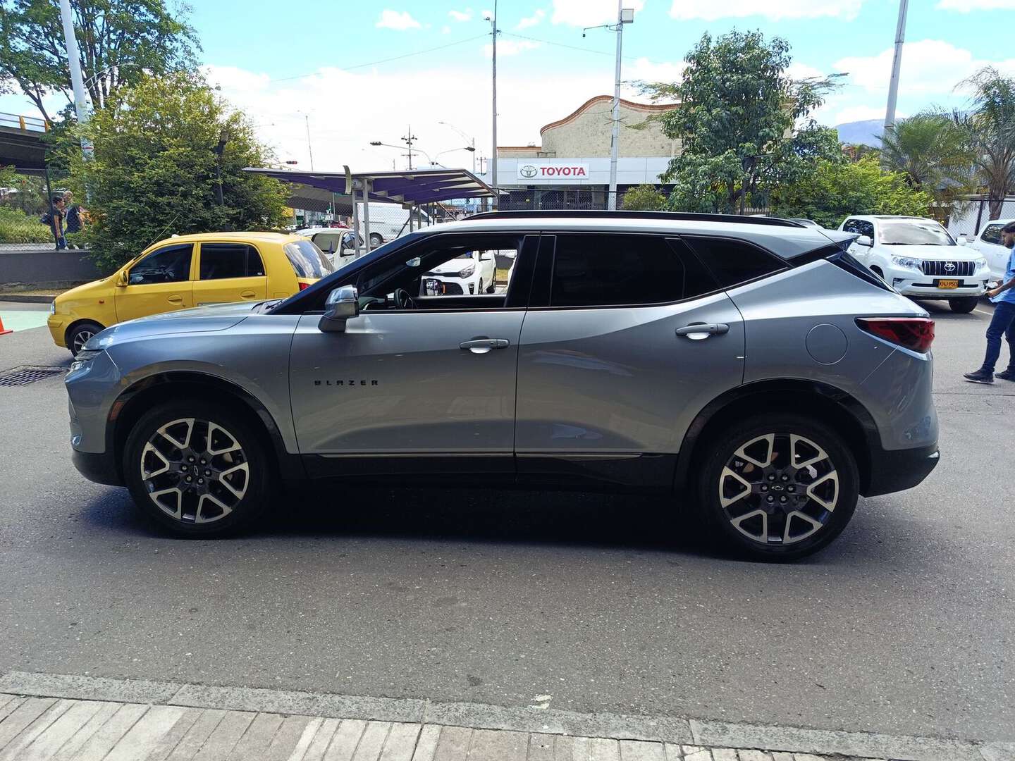 Chevrolet - BLAZER - 2025