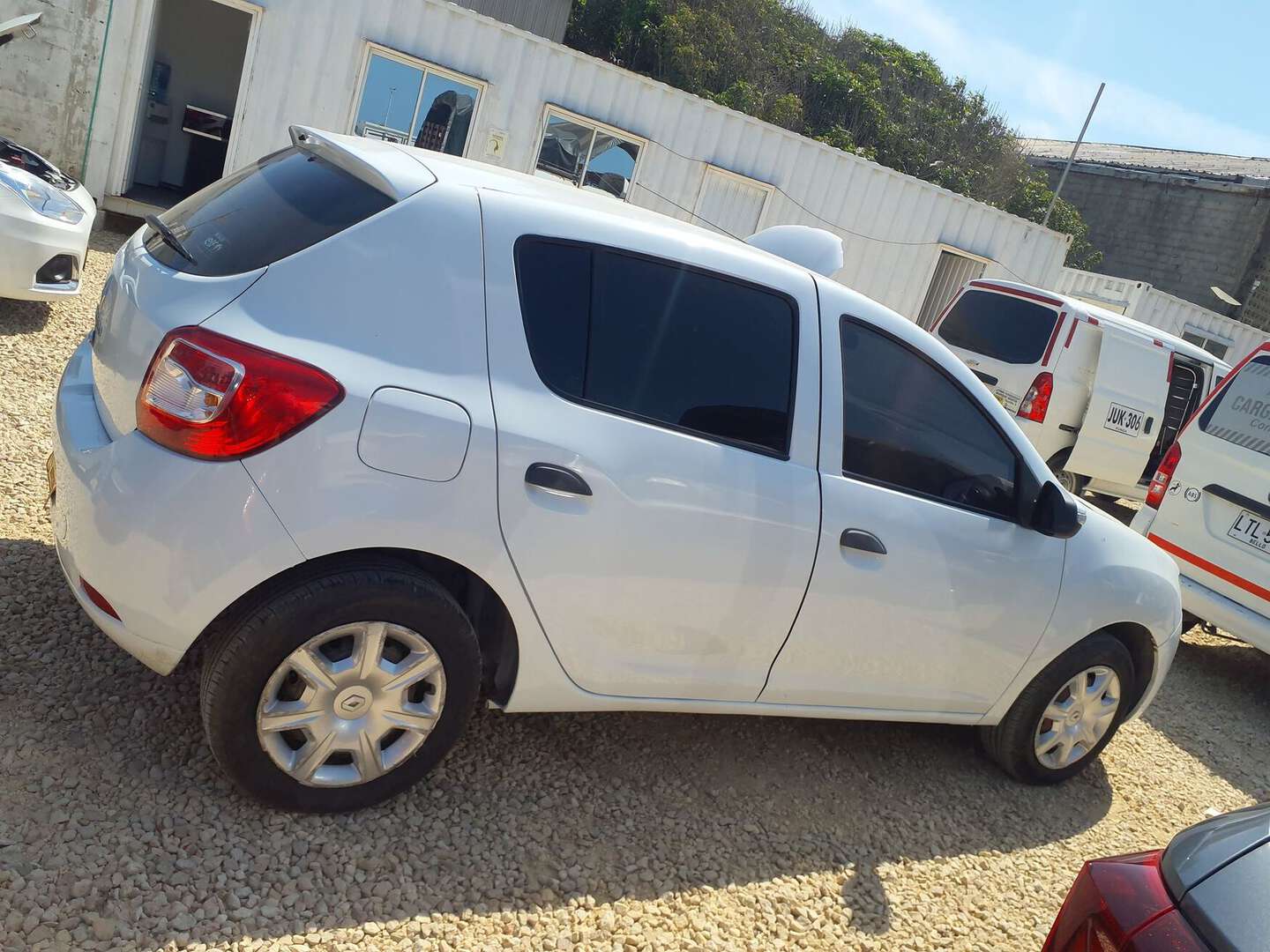 Renault - Sandero - 2020