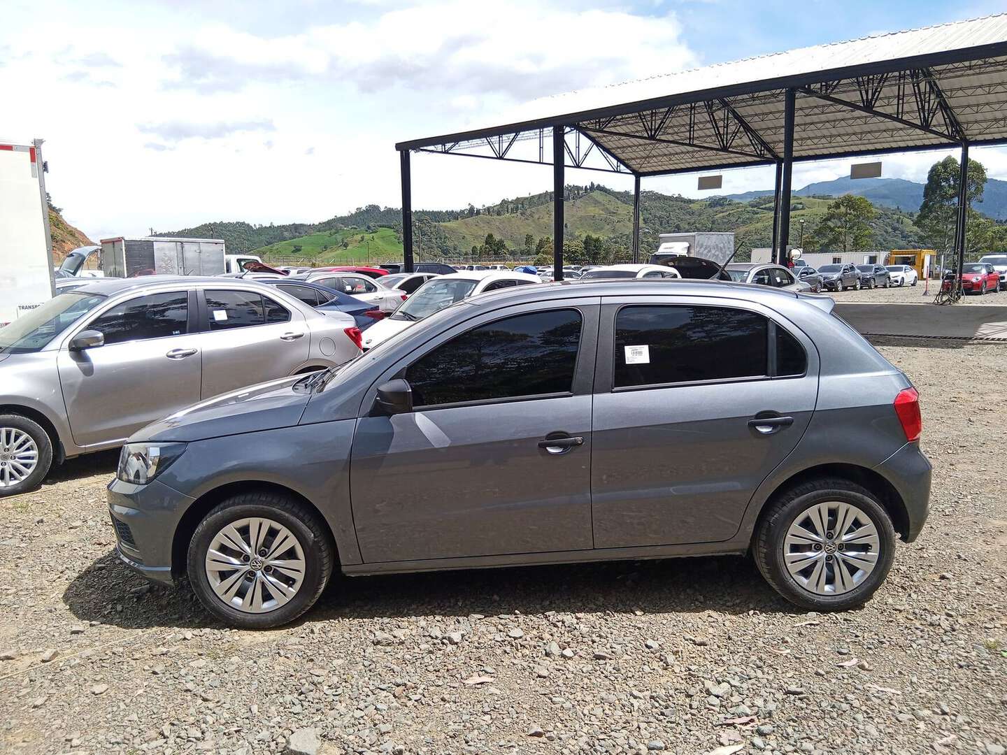 Volkswagen - Gol - 2022