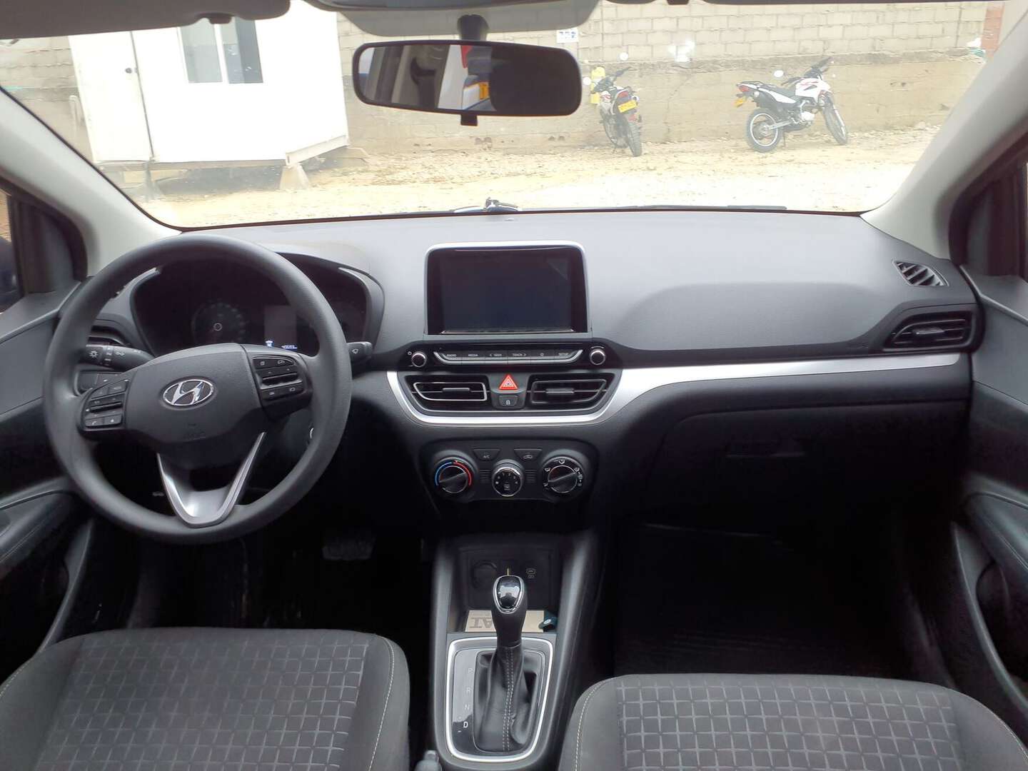 Hyundai - Accent - 2024