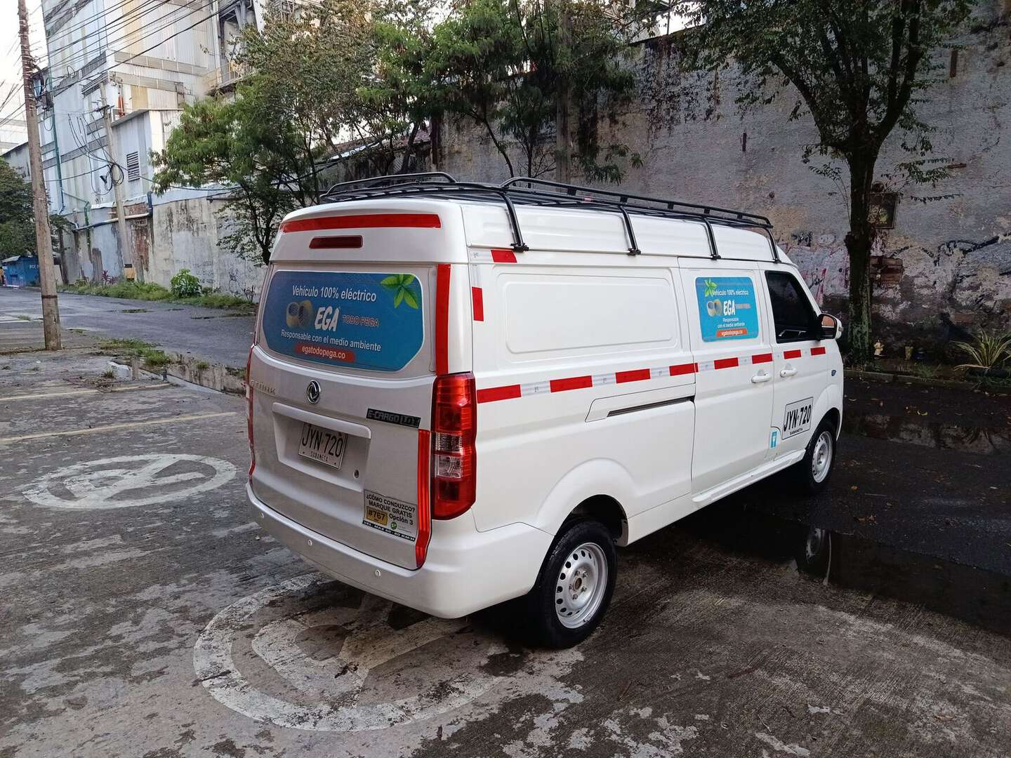 Dongfeng - E-Cargo 1T - 2021