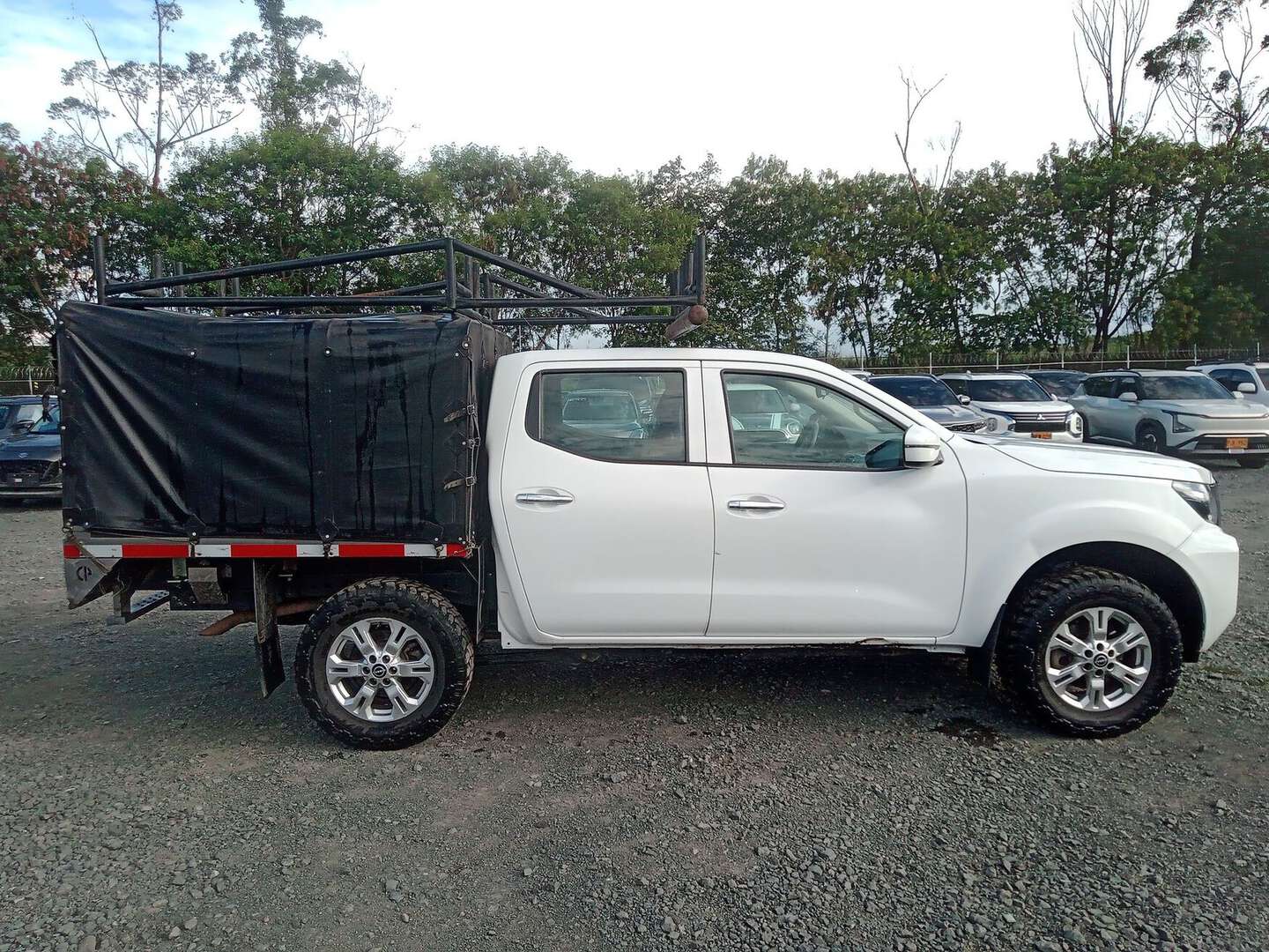 Nissan - Frontier - 2025