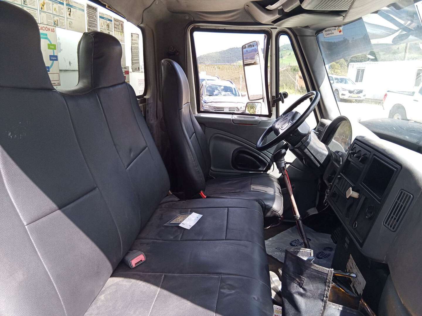 International - 4300 - 2012