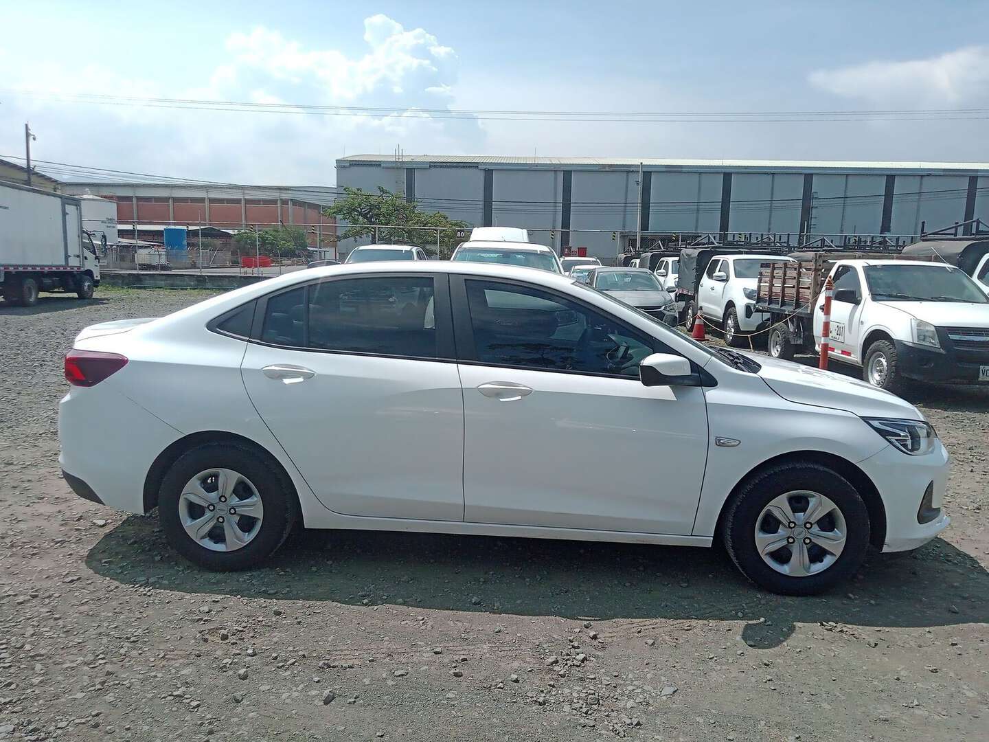 Chevrolet - Onix - 2025