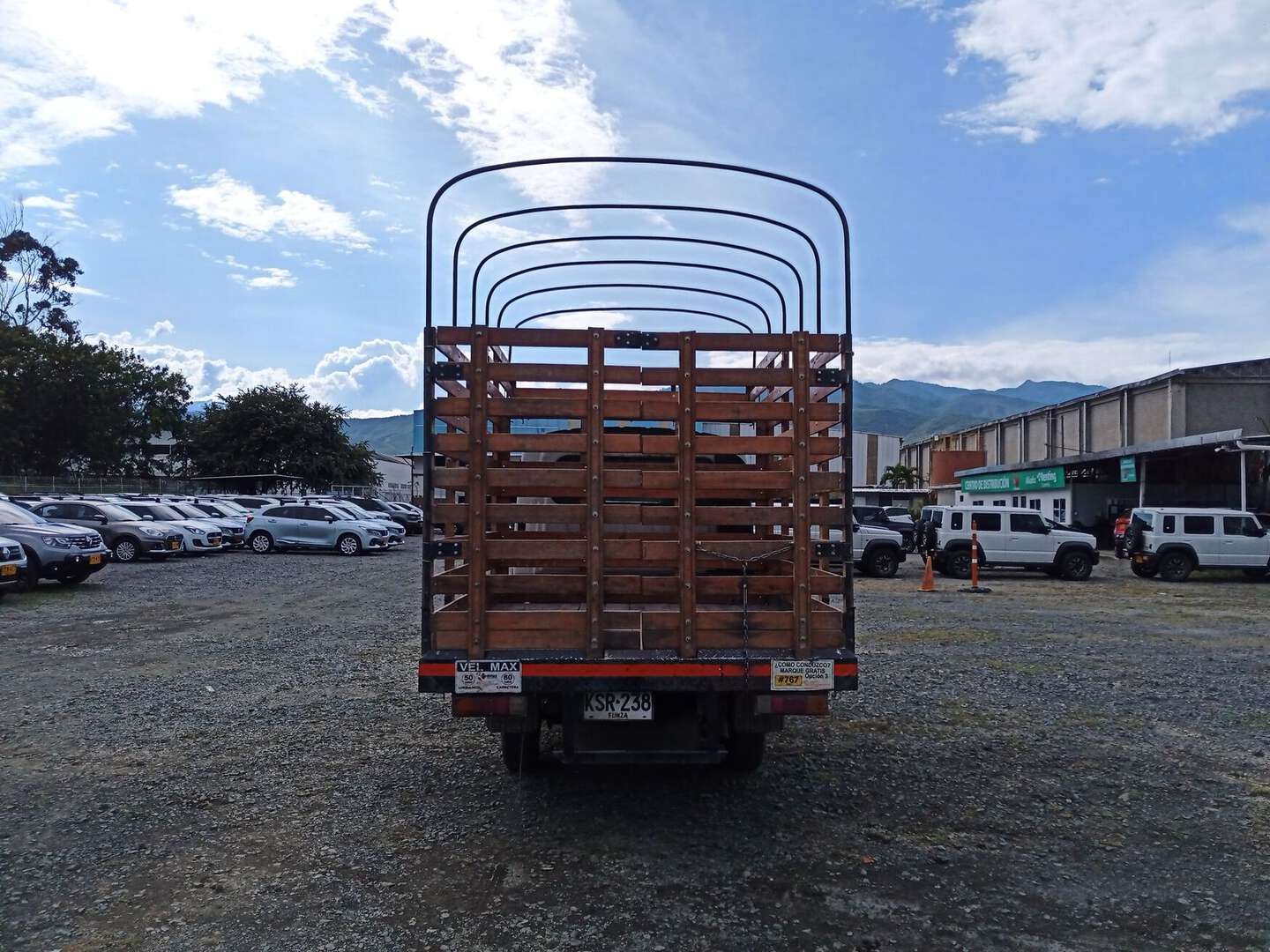 Chevrolet - NHR Doble - 2022