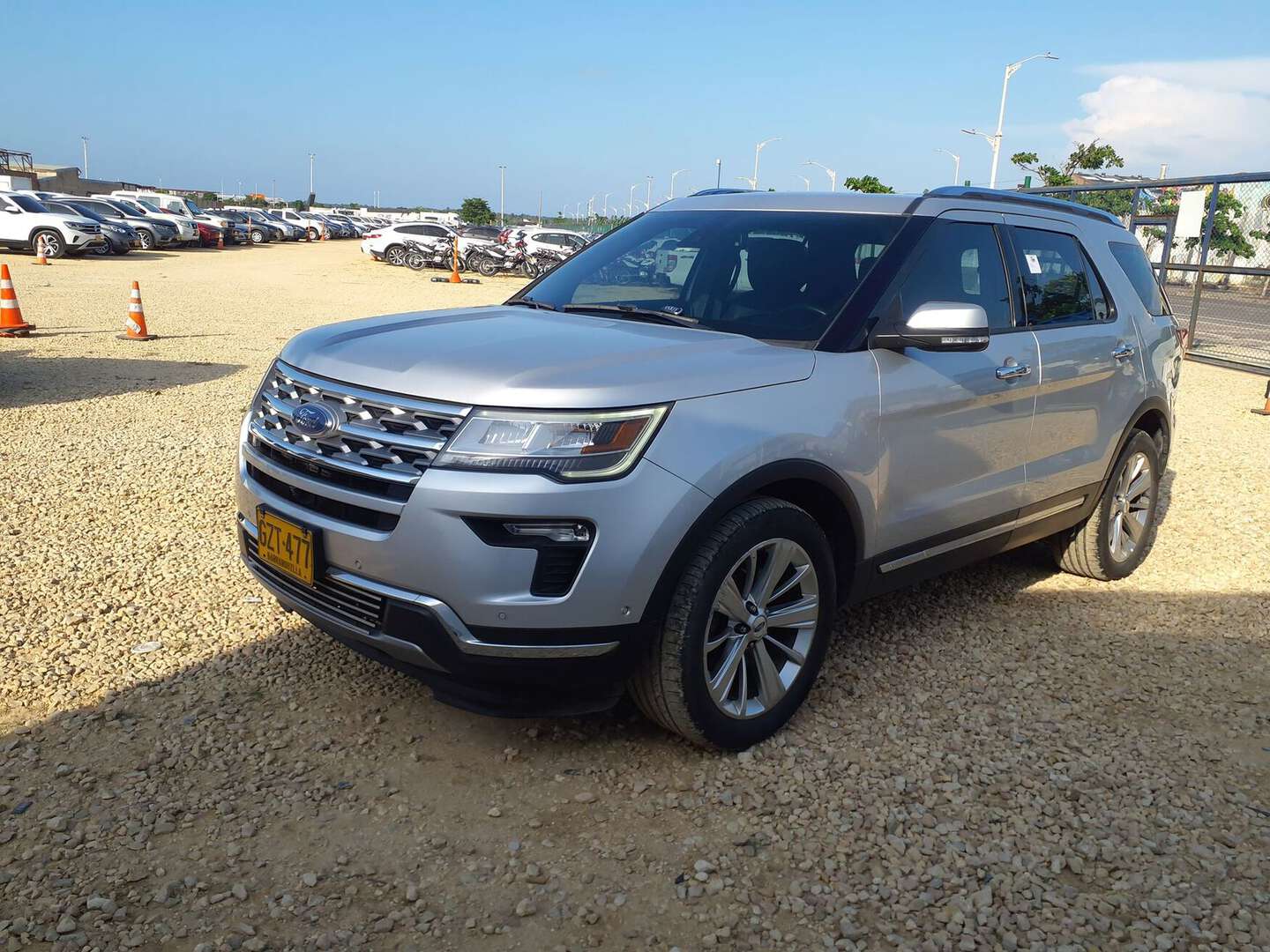 Ford - Explorer - 2019
