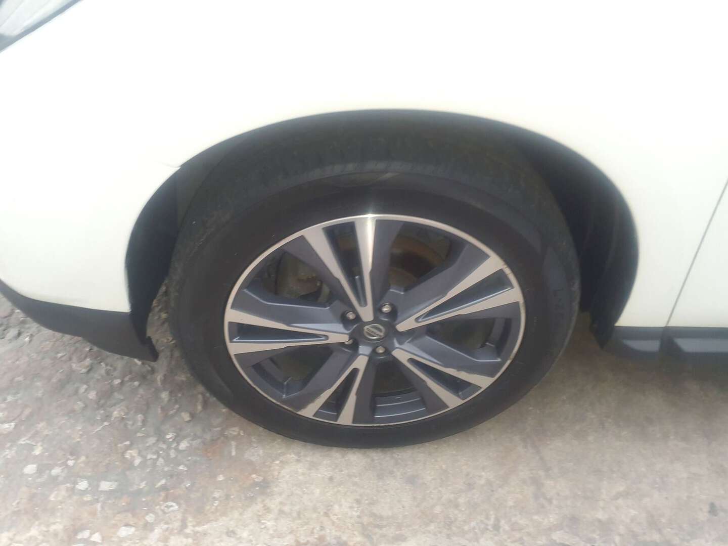 Nissan - Pathfinder - 2019