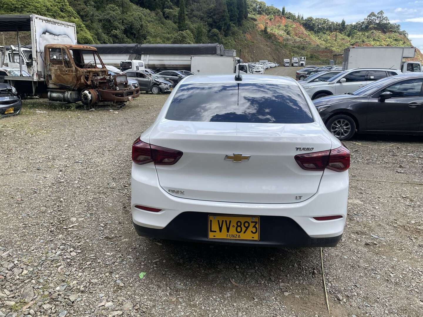 Chevrolet - Onix - 2023