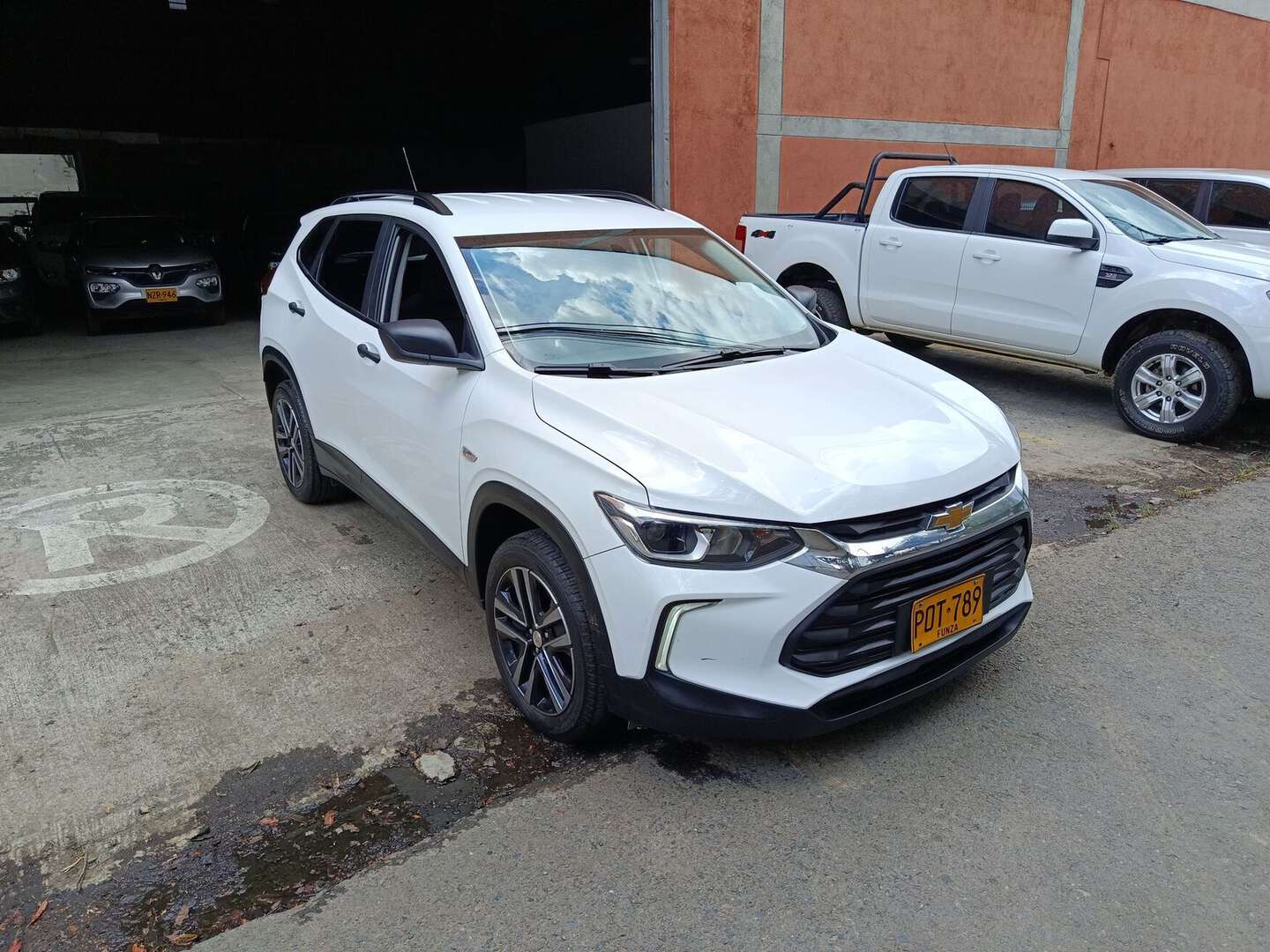Chevrolet - Tracker - 2025