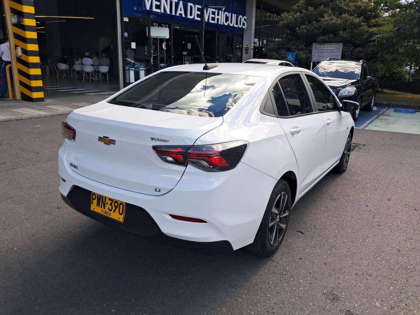 Chevrolet - Onix - 2026