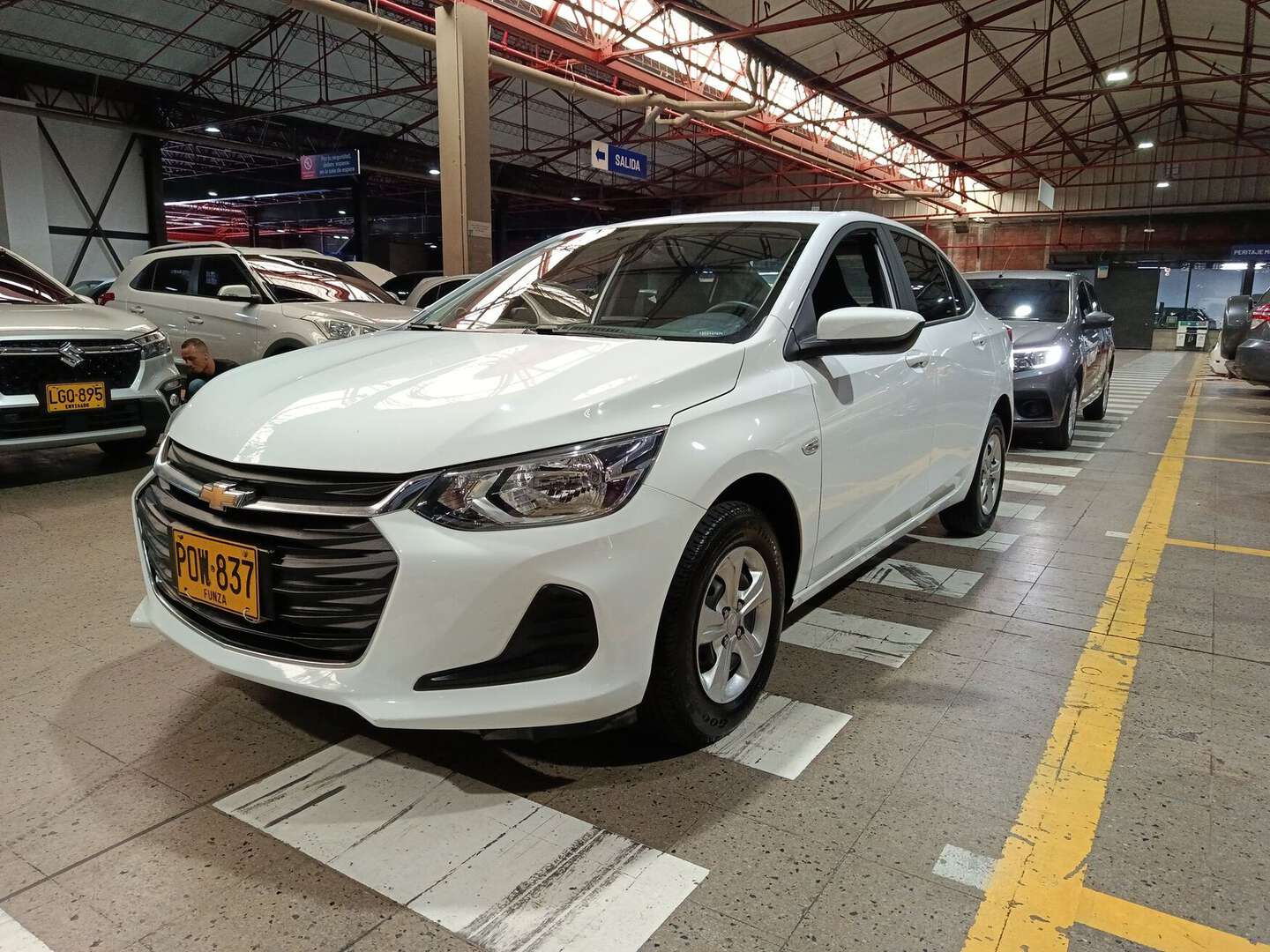 Chevrolet - Onix - 2025