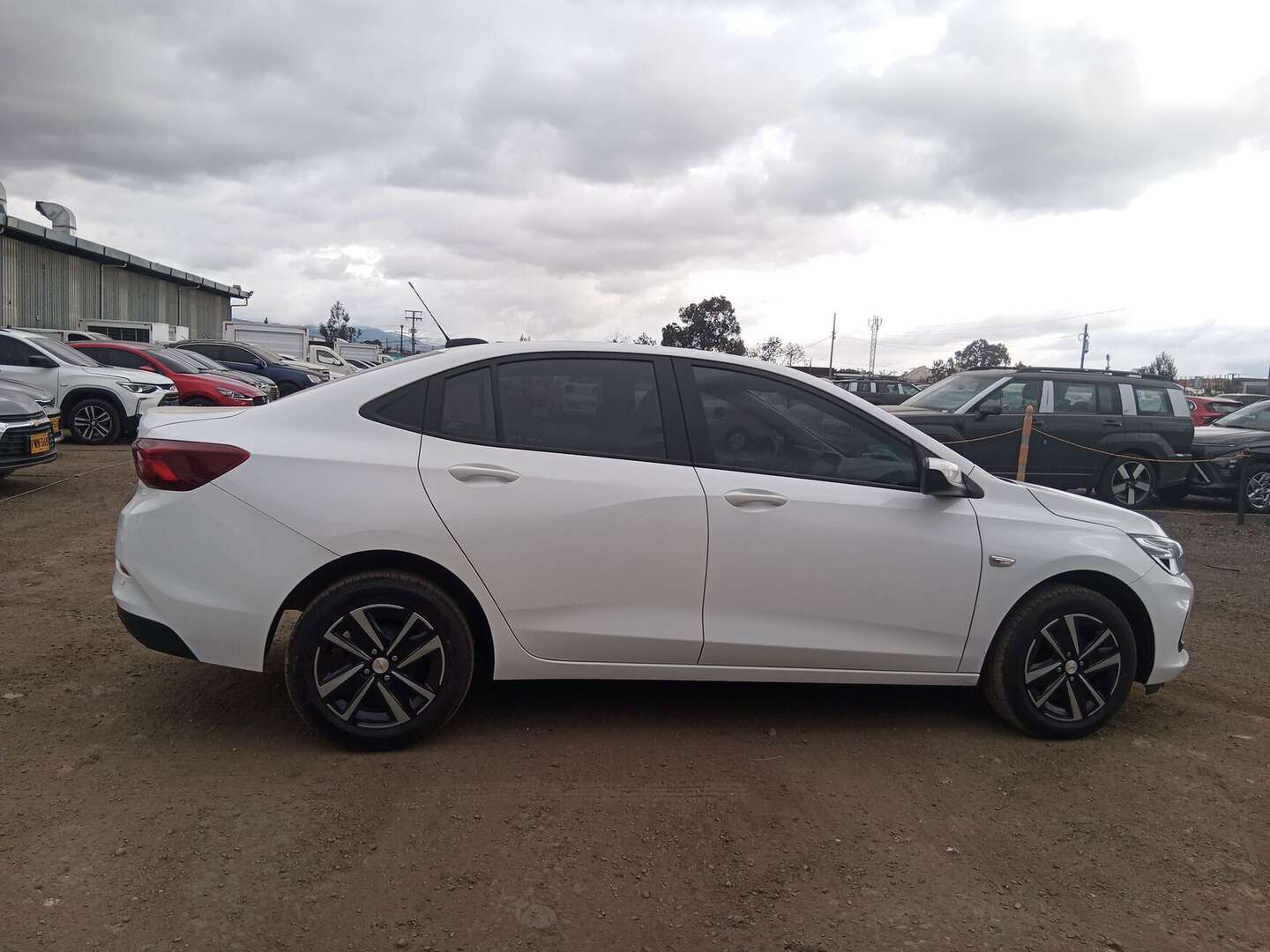 Chevrolet - Onix - 2025