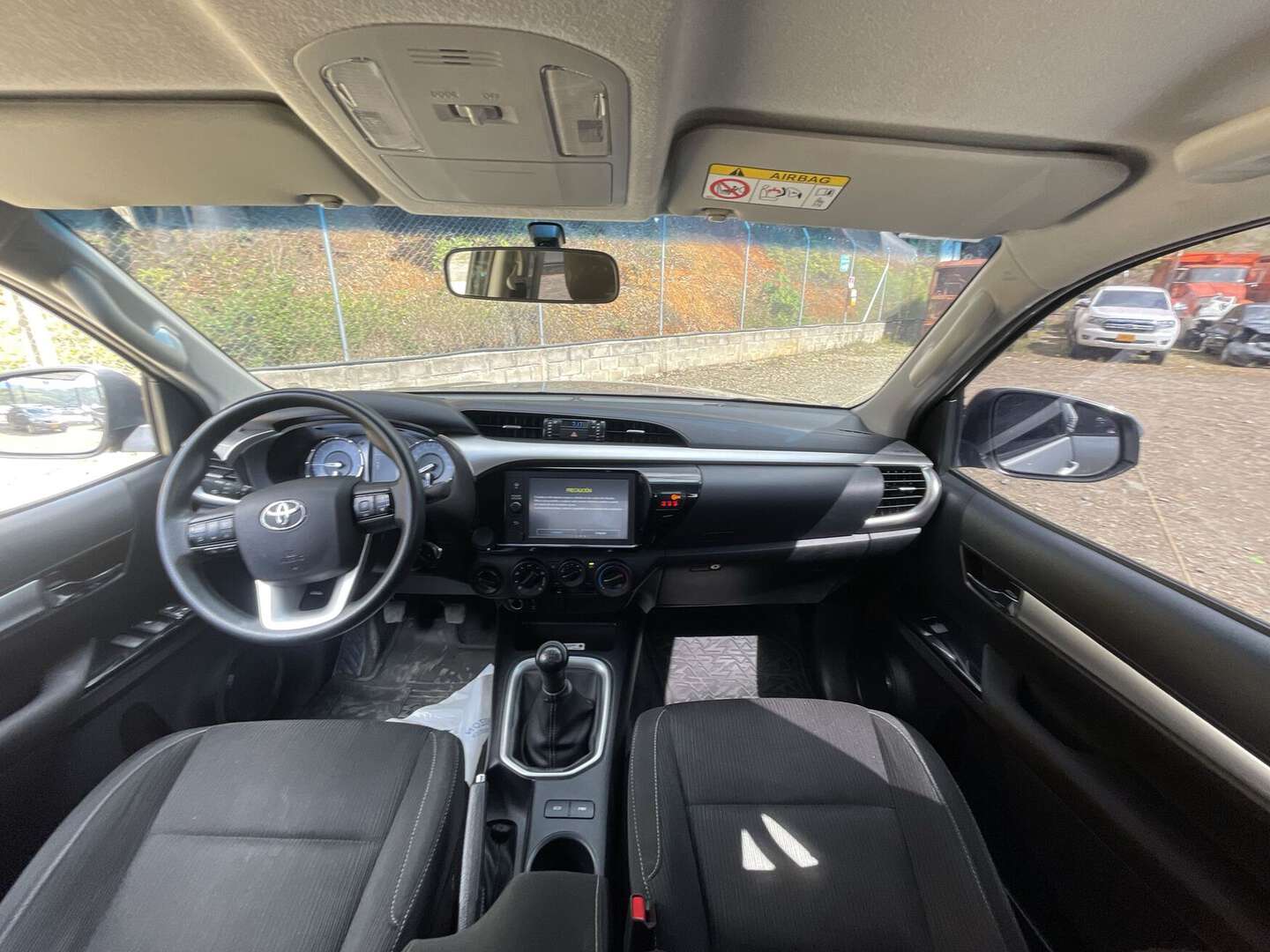 Toyota - Hilux - 2022