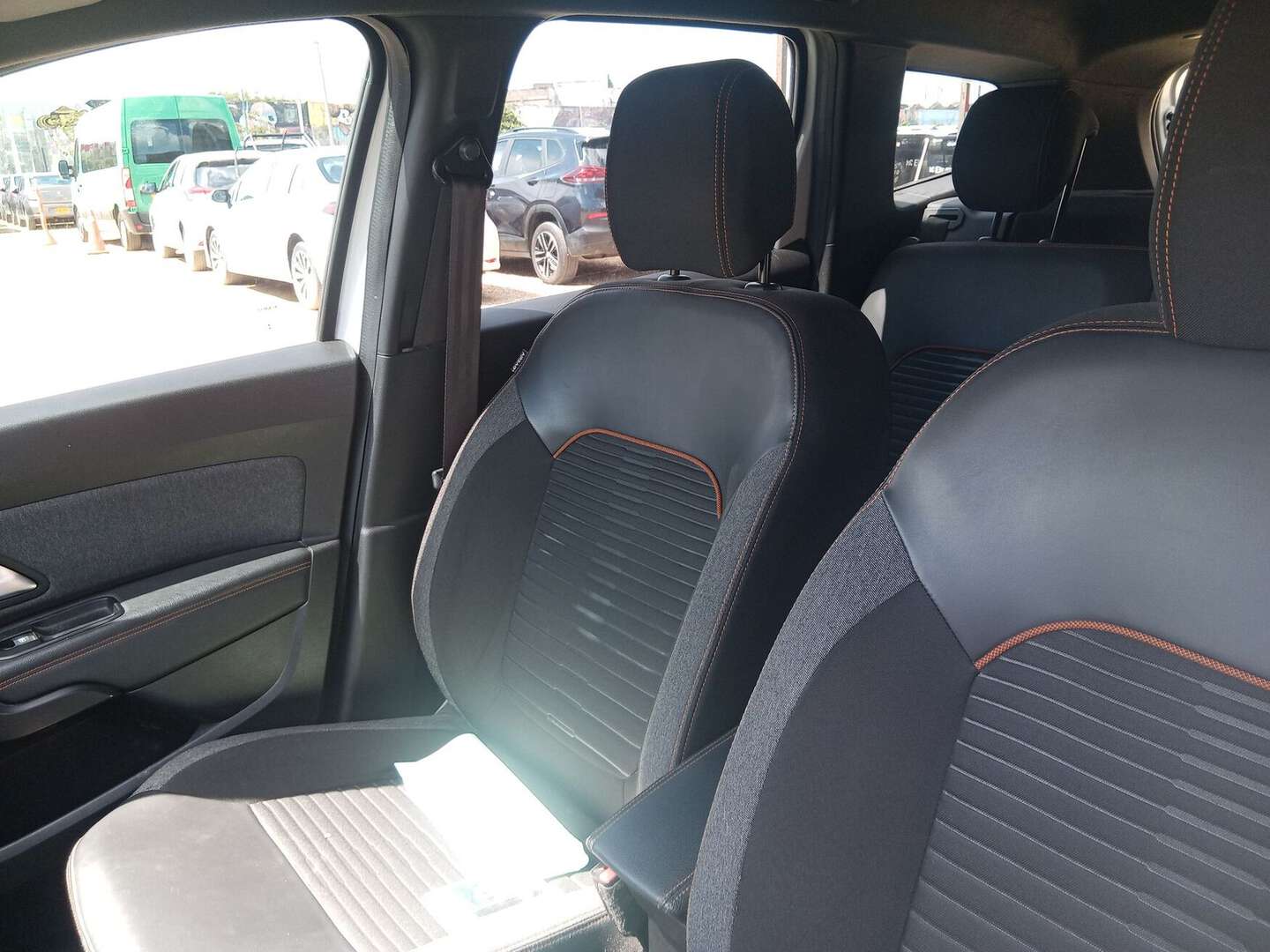 Renault - Duster - 2025