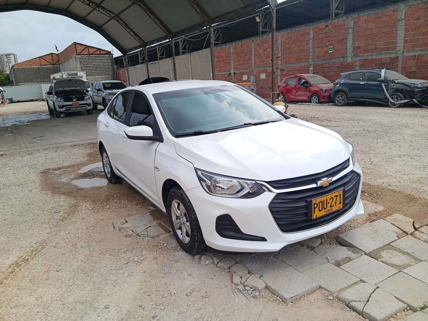 Chevrolet - Onix - 2025