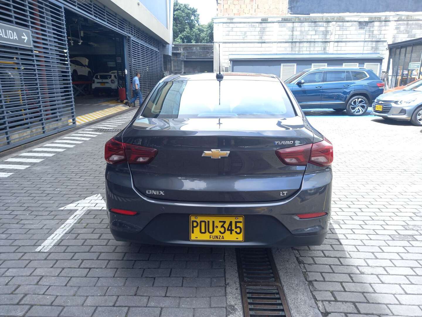 Chevrolet - Onix - 2025