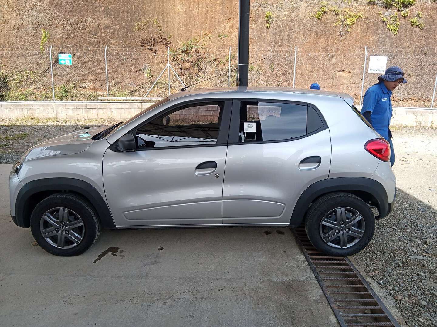 Renault - Kwid - 2025