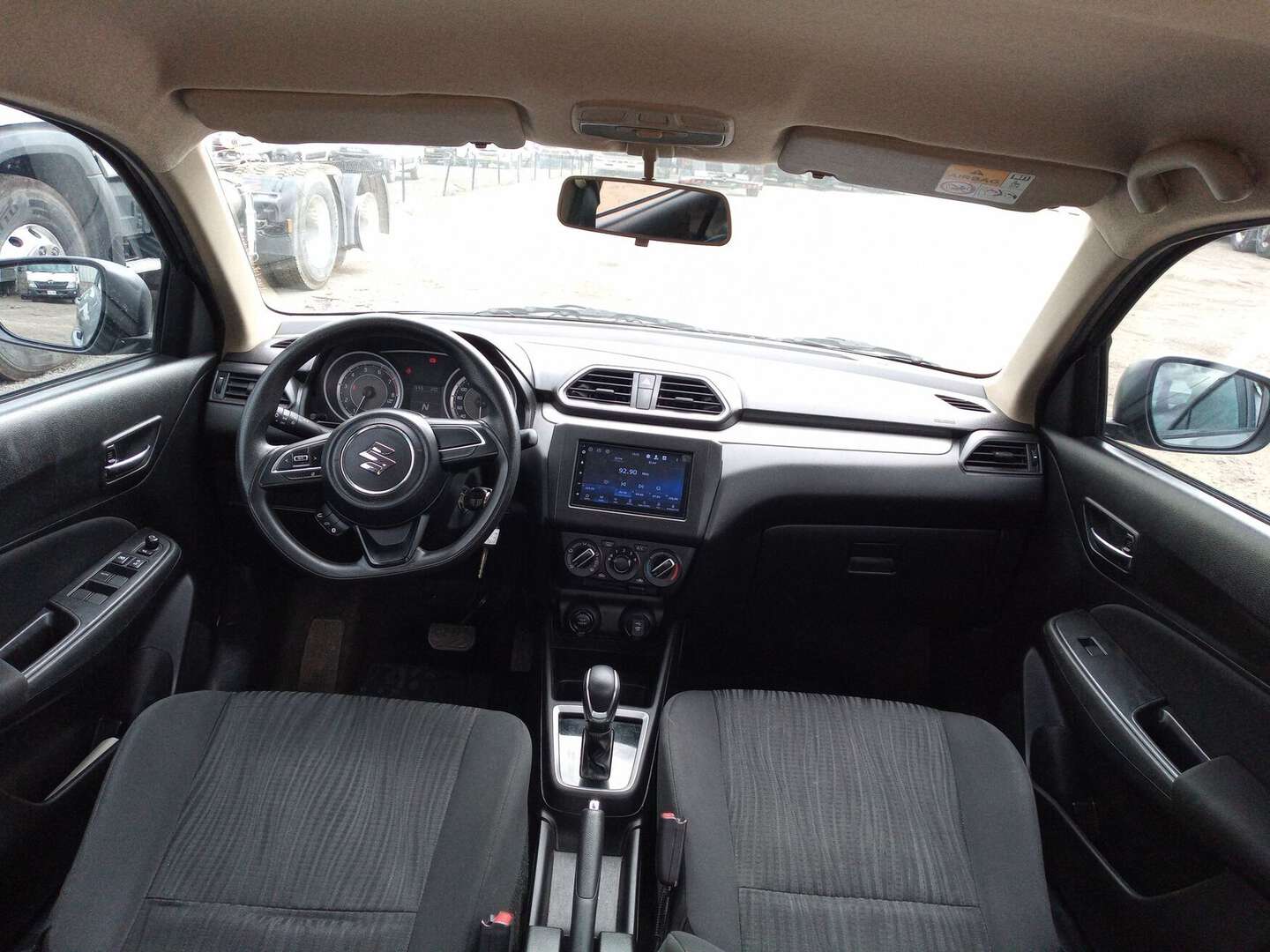Suzuki - Swift - 2023