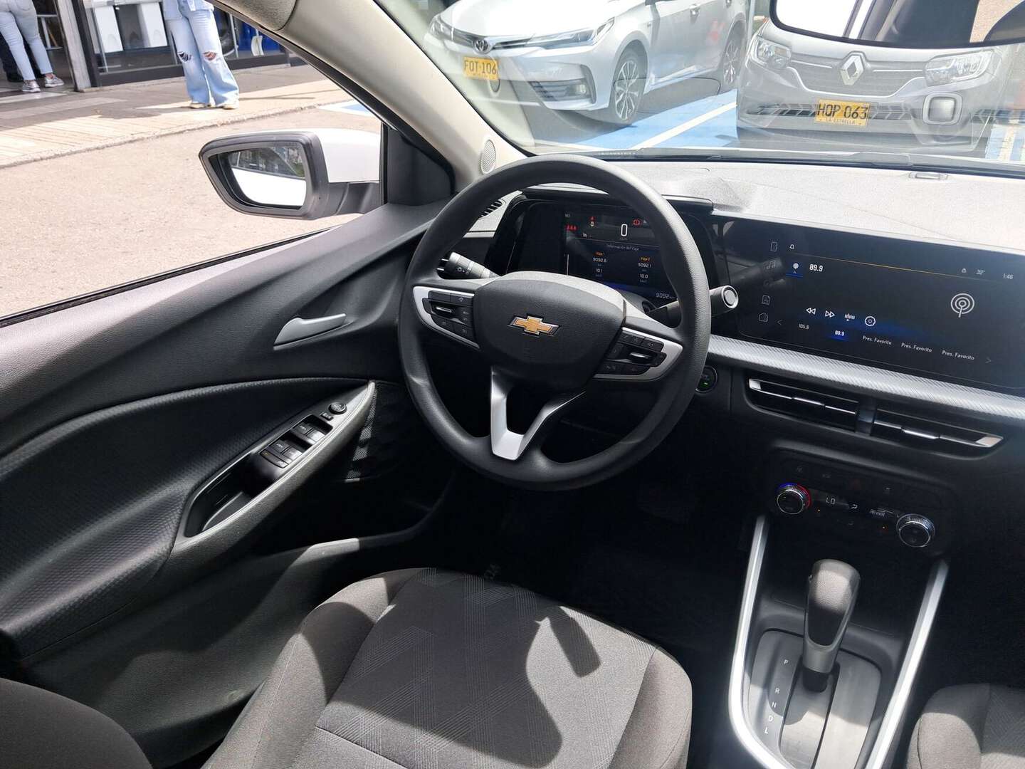 Chevrolet - Onix - 2026