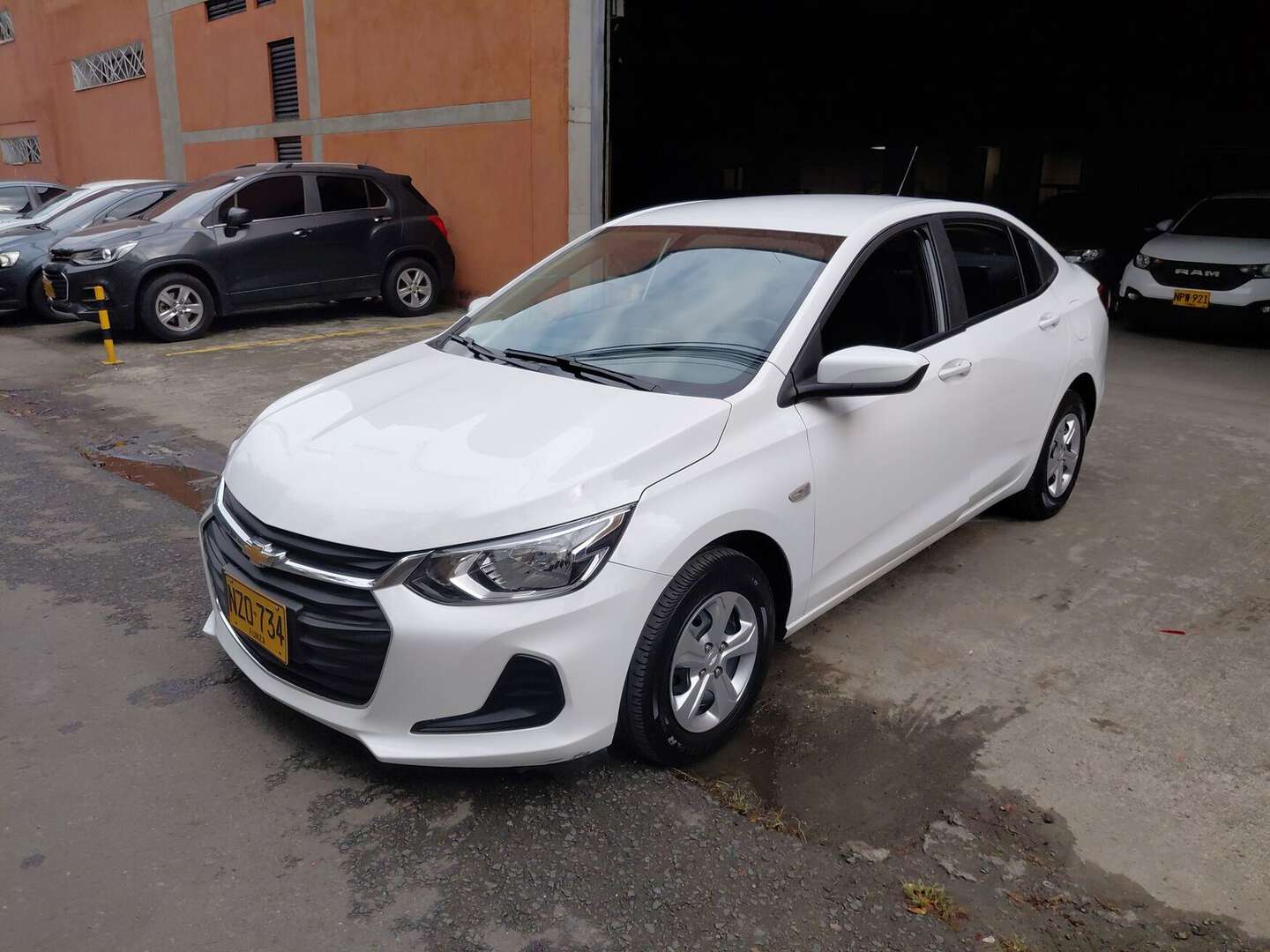 Chevrolet - Onix - 2025