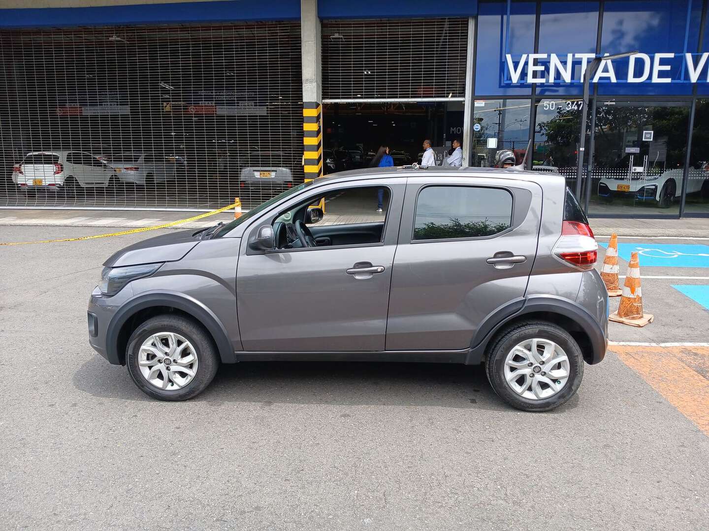 Fiat - Mobi - 2024