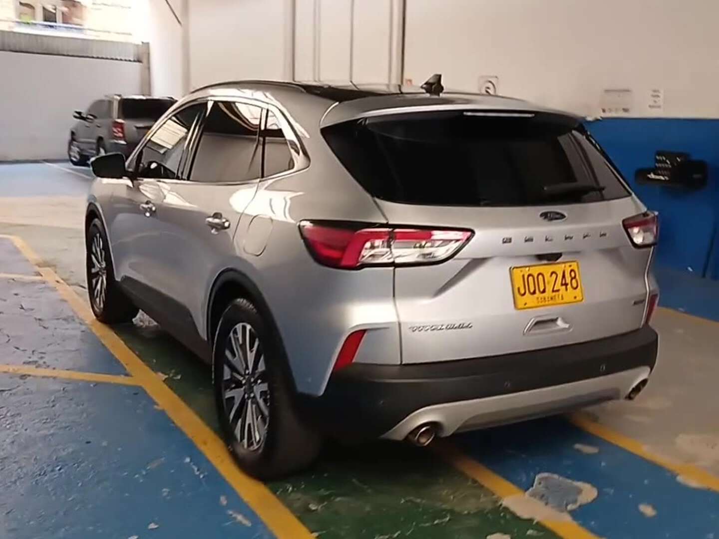 Ford - Escape - 2020