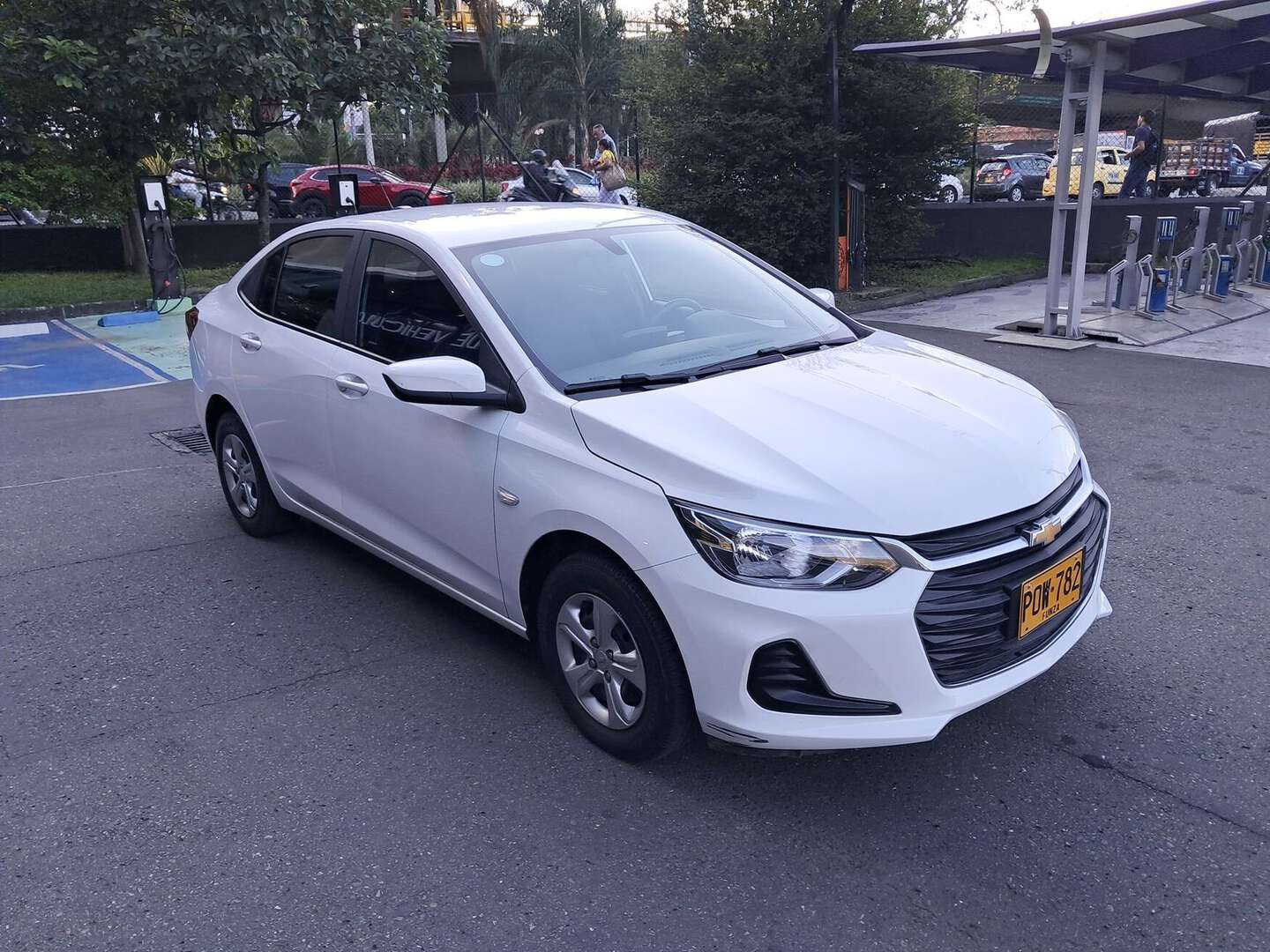 Chevrolet - Onix - 2025
