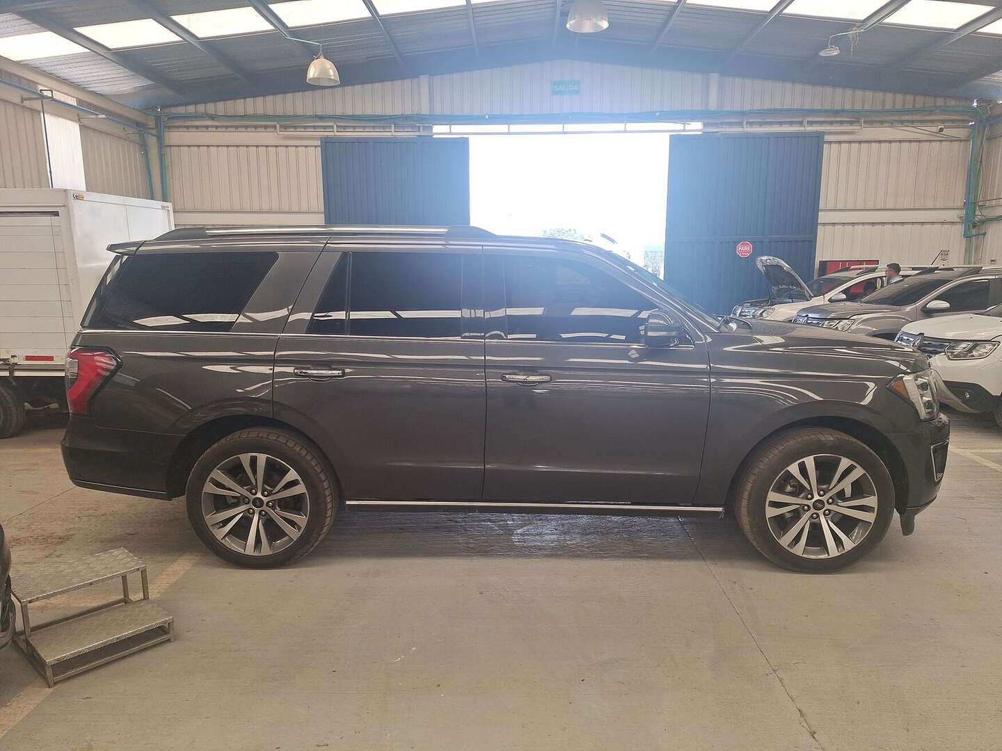 Ford - Expedition - 2020
