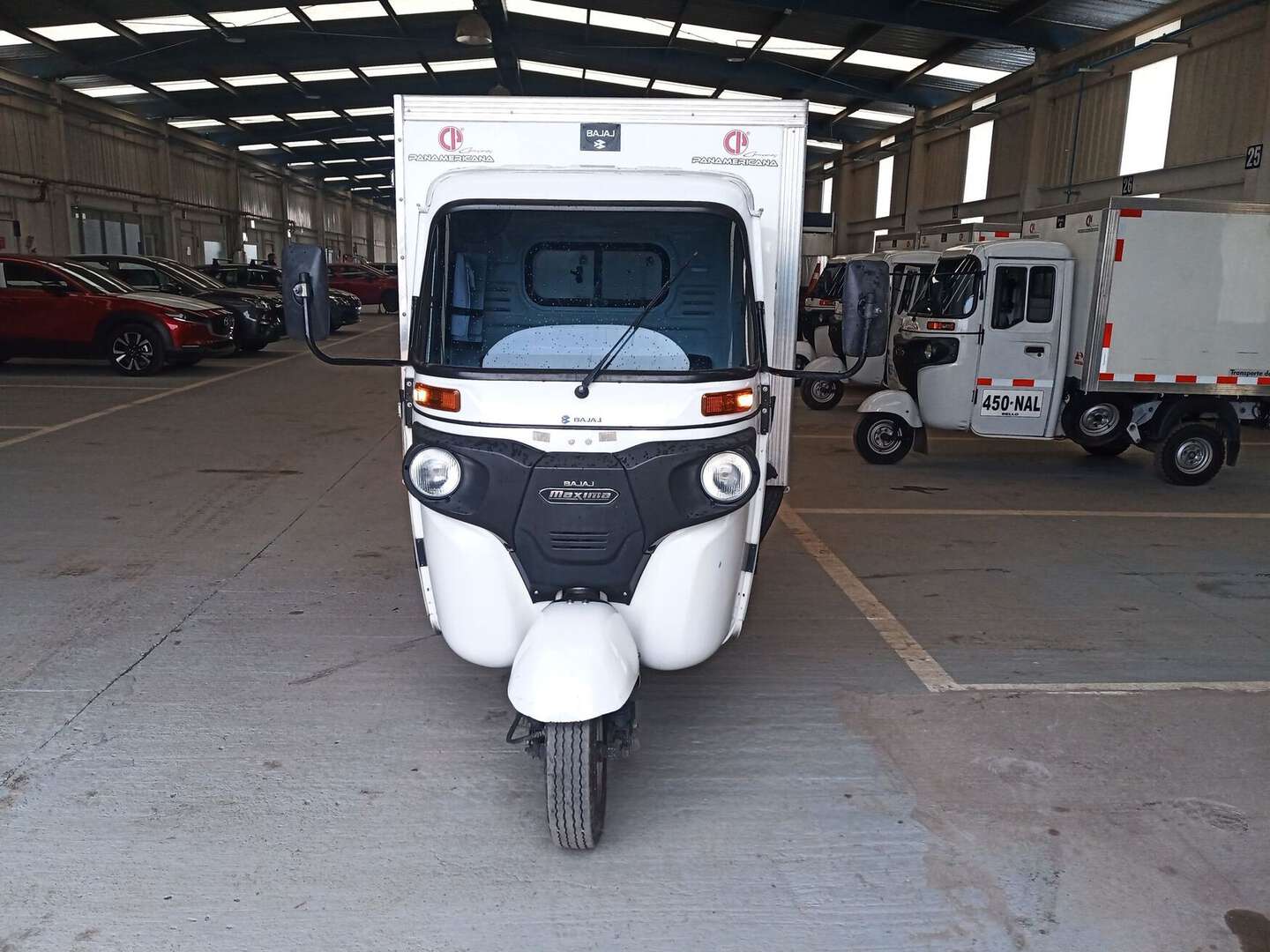 Bajaj - Bajaj RE - 2022