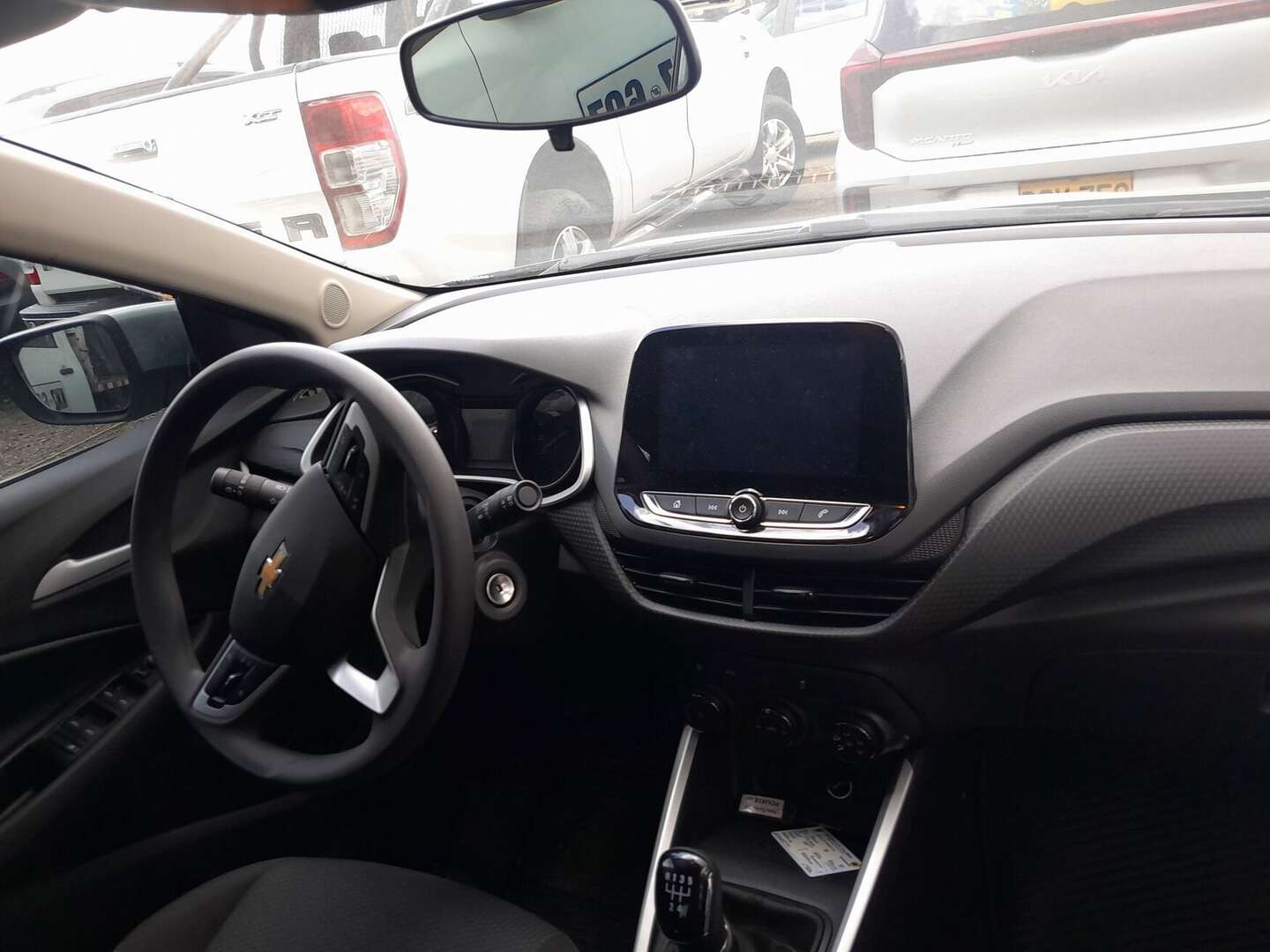 Chevrolet - Onix - 2025