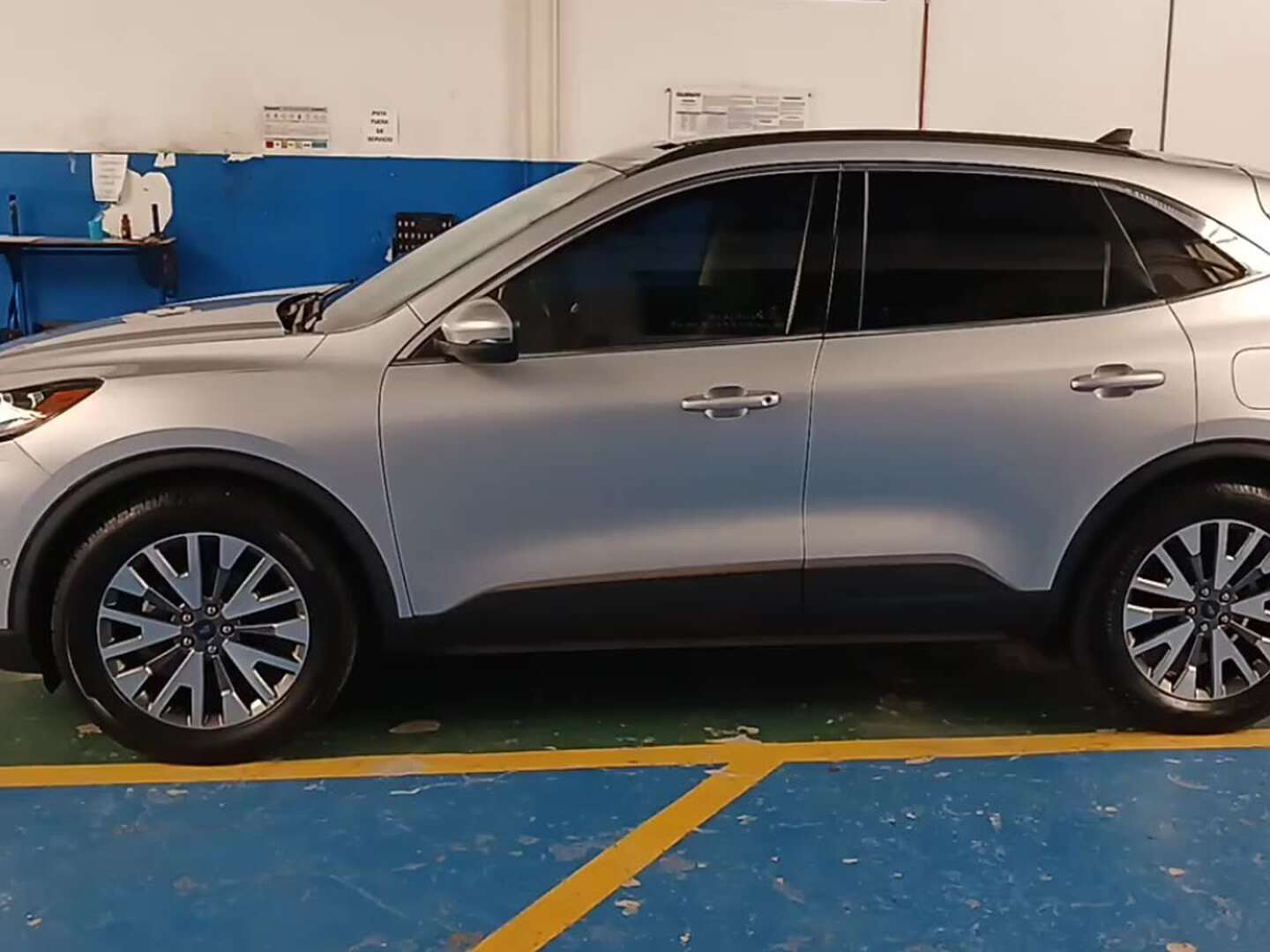 Ford - Escape - 2020