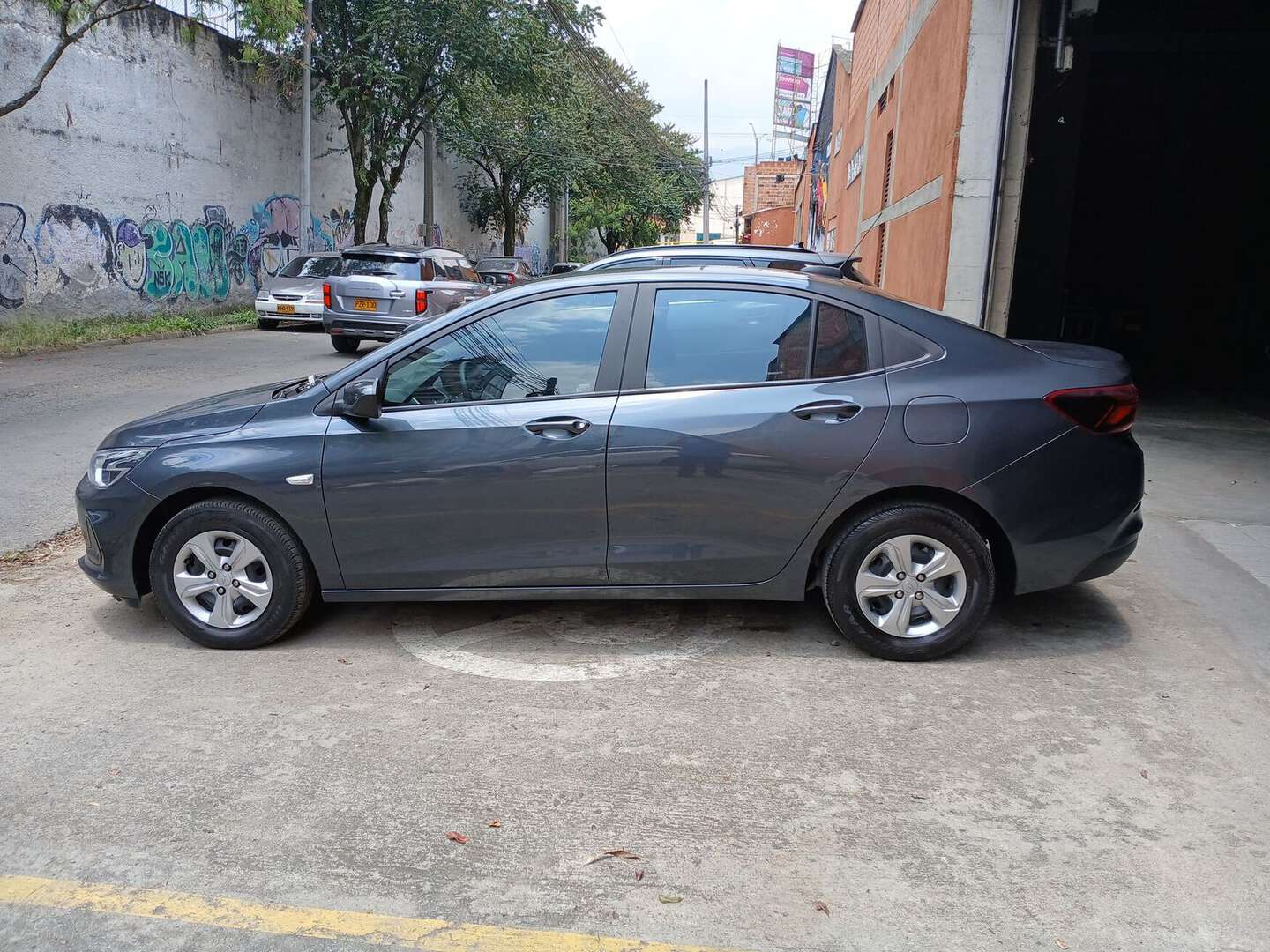 Chevrolet - Onix - 2025
