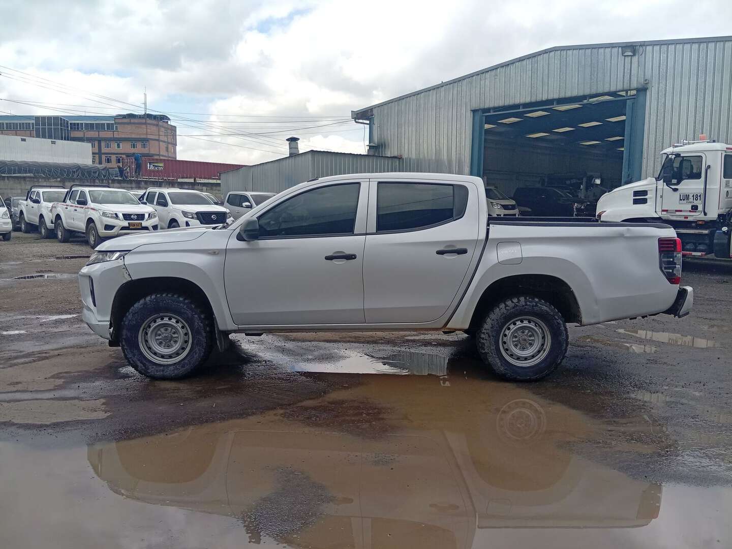 Mitsubishi - L200 - 2023