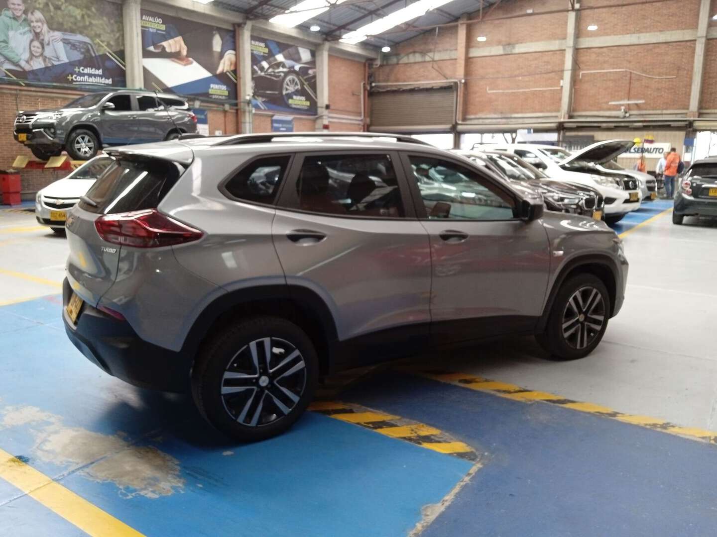 Chevrolet - Tracker - 2025