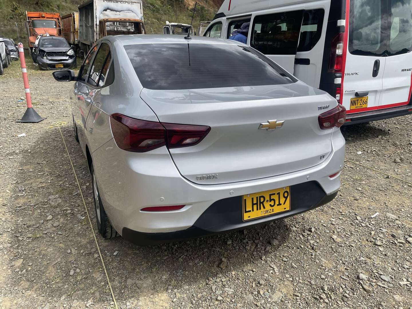Chevrolet - Onix - 2023