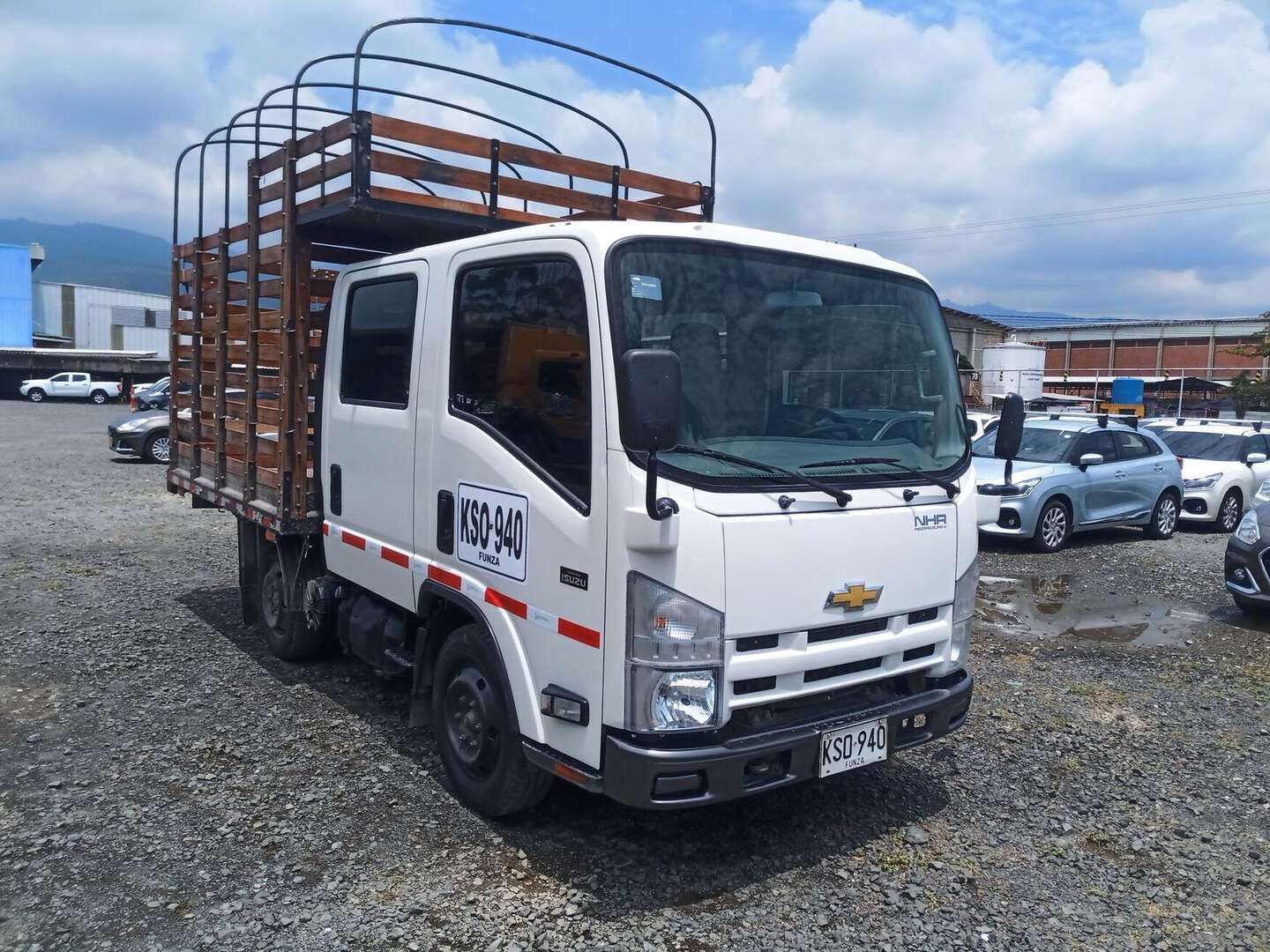 Chevrolet - NHR Doble - 2022
