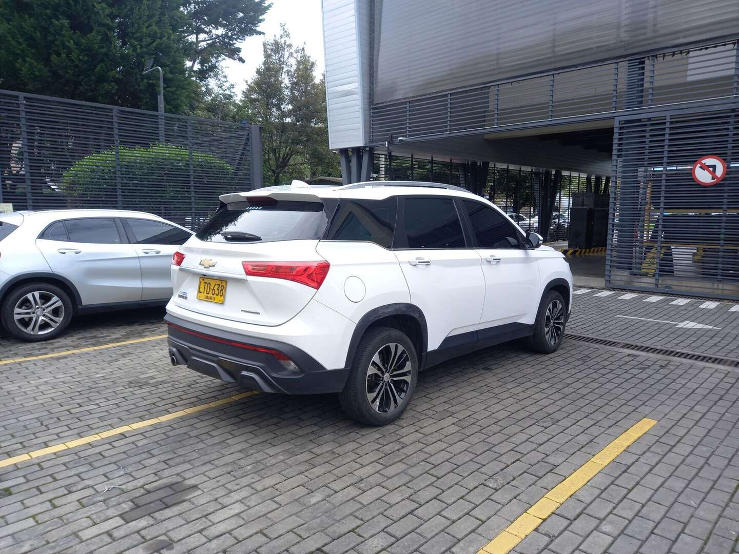 Chevrolet - Captiva - 2023