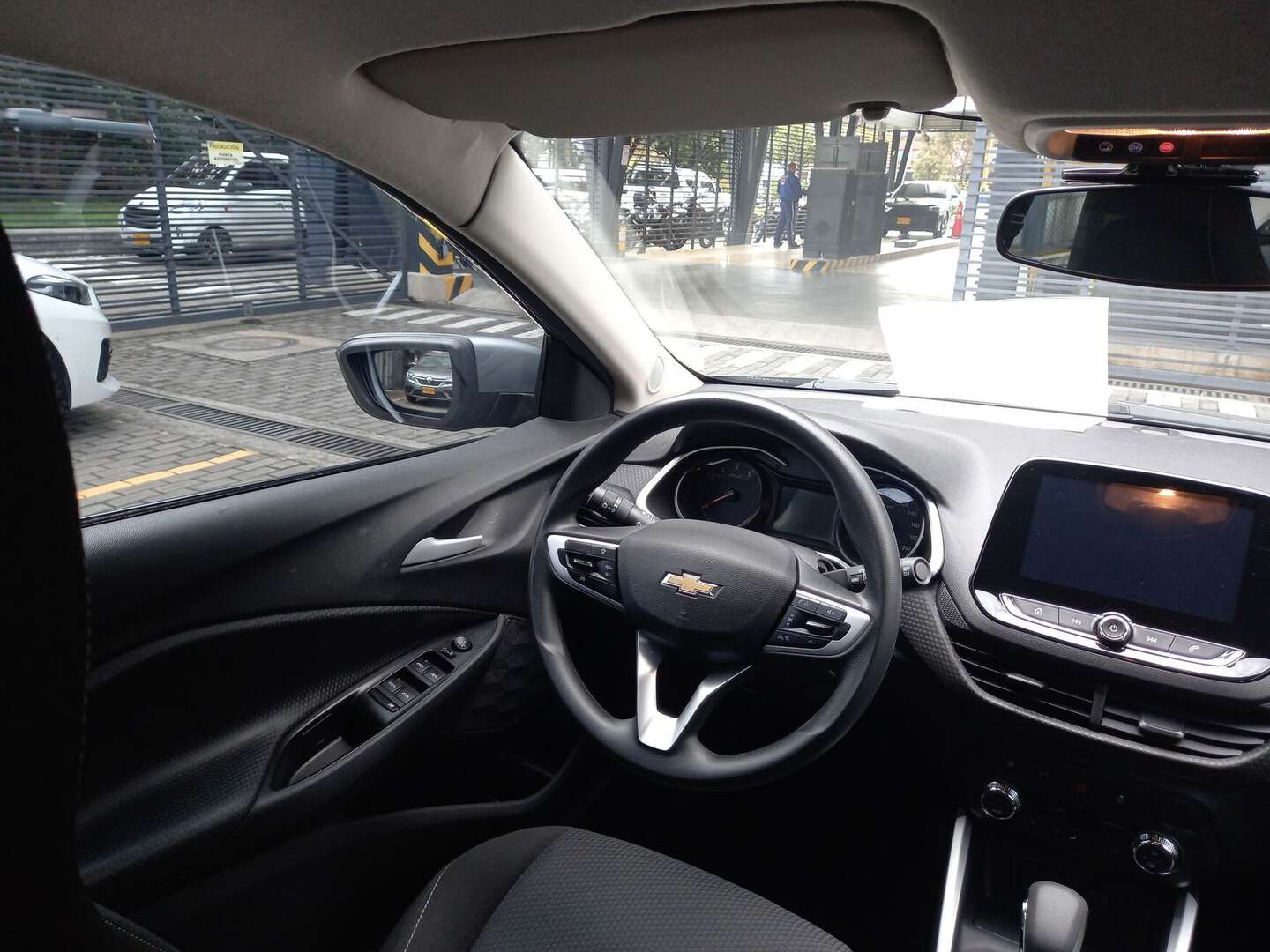 Chevrolet - Onix - 2025