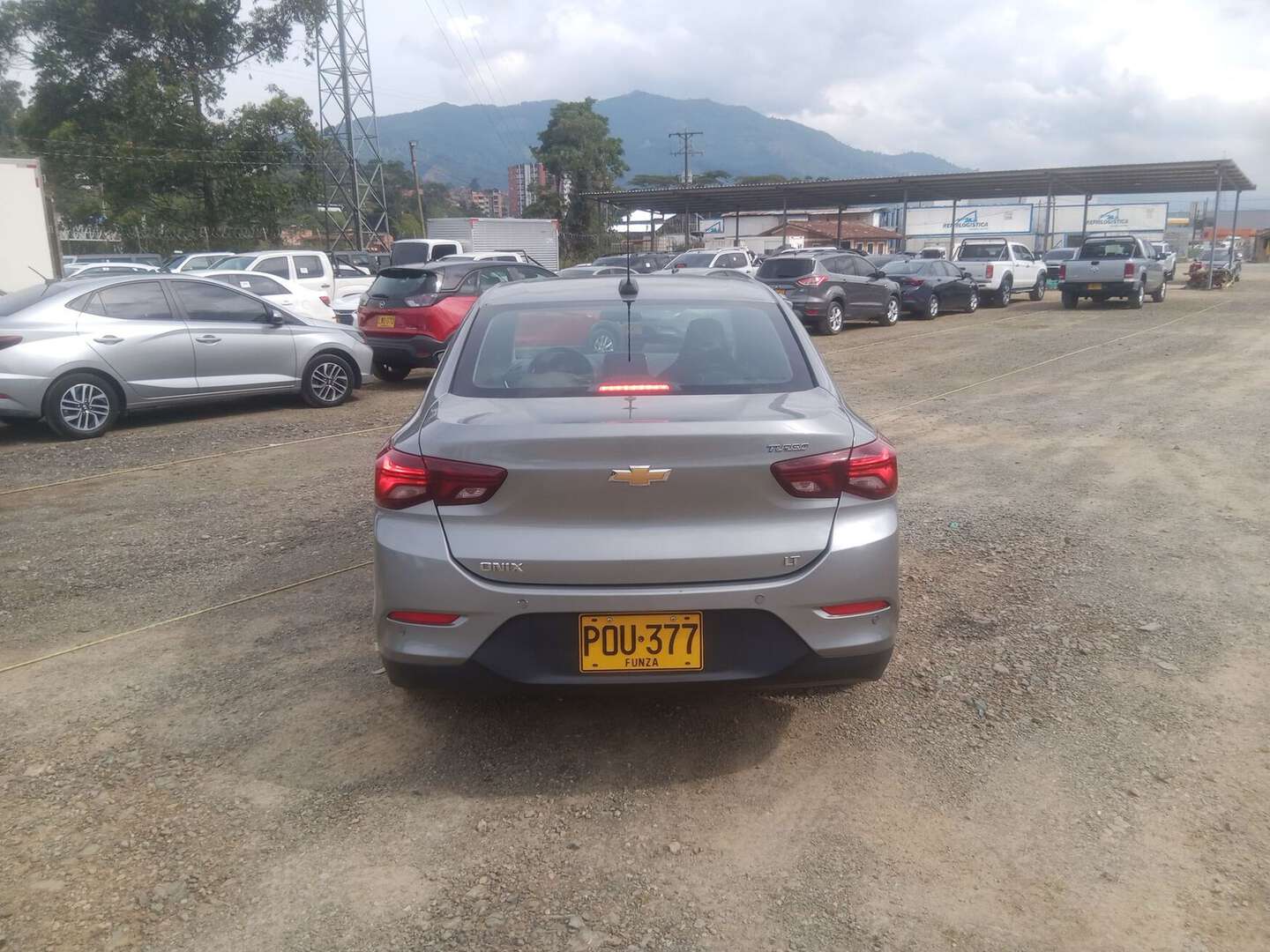 Chevrolet - Onix - 2025