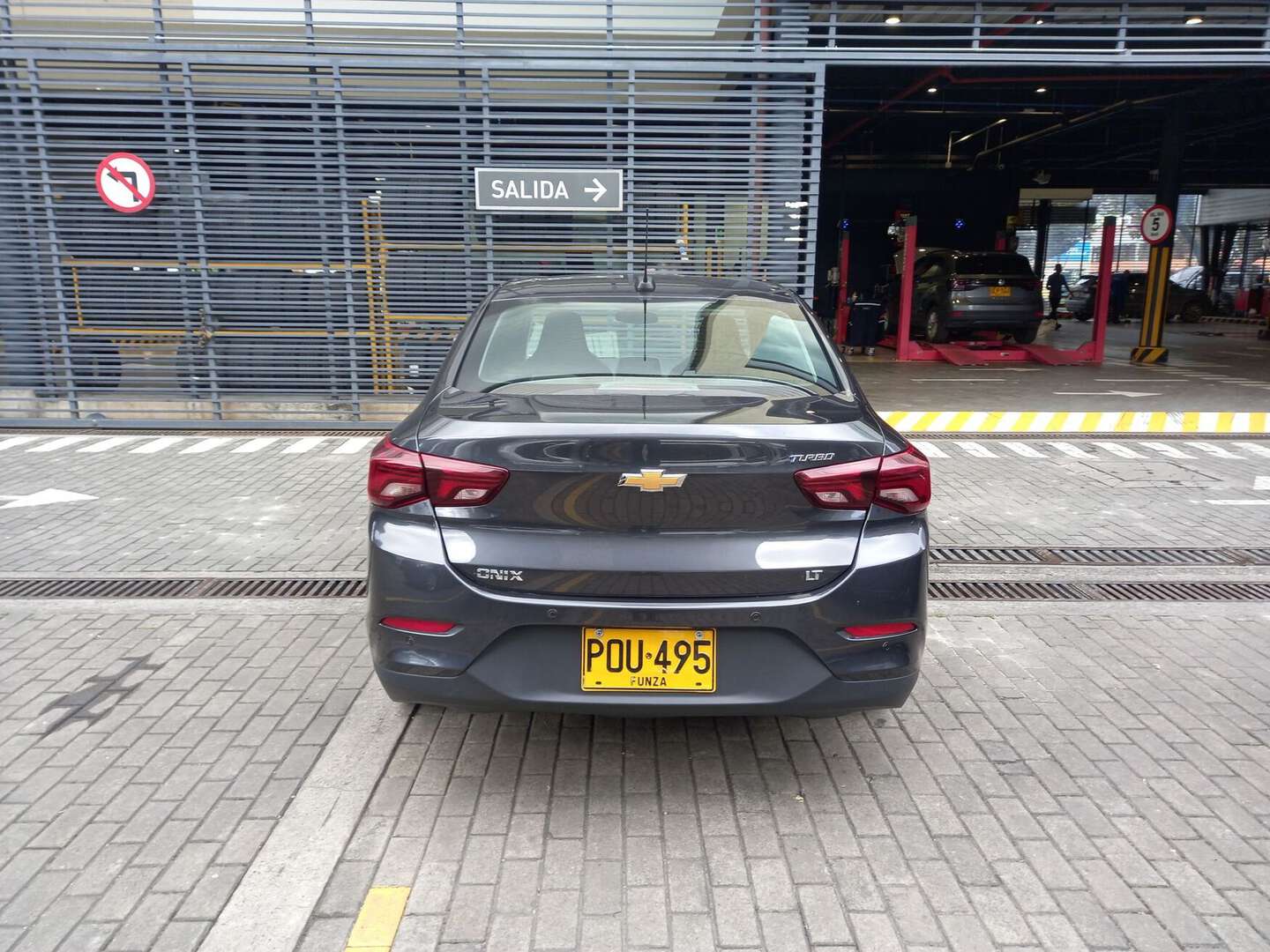 Chevrolet - Onix - 2025