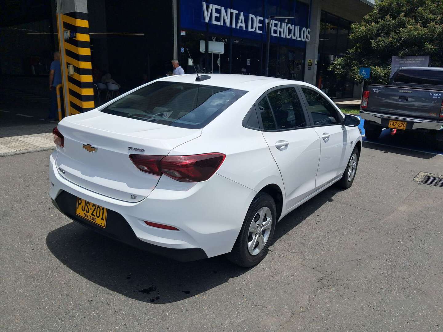 Chevrolet - Onix - 2025