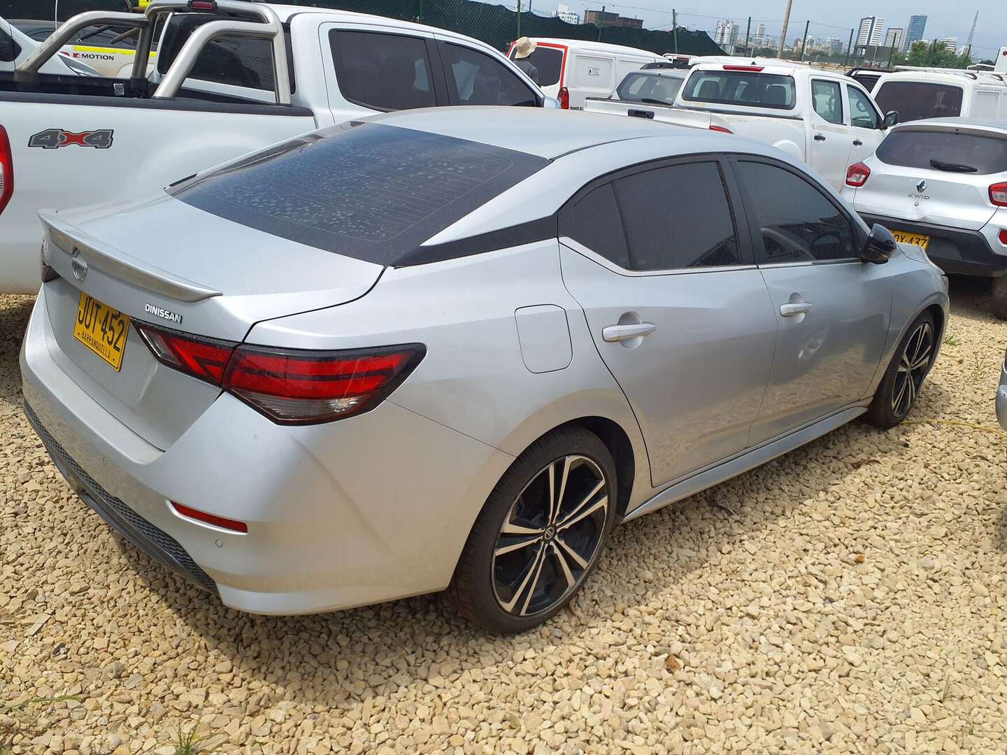 Nissan - Sentra - 2021