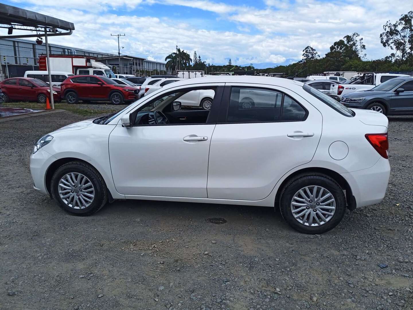 Suzuki - Swift - 2023
