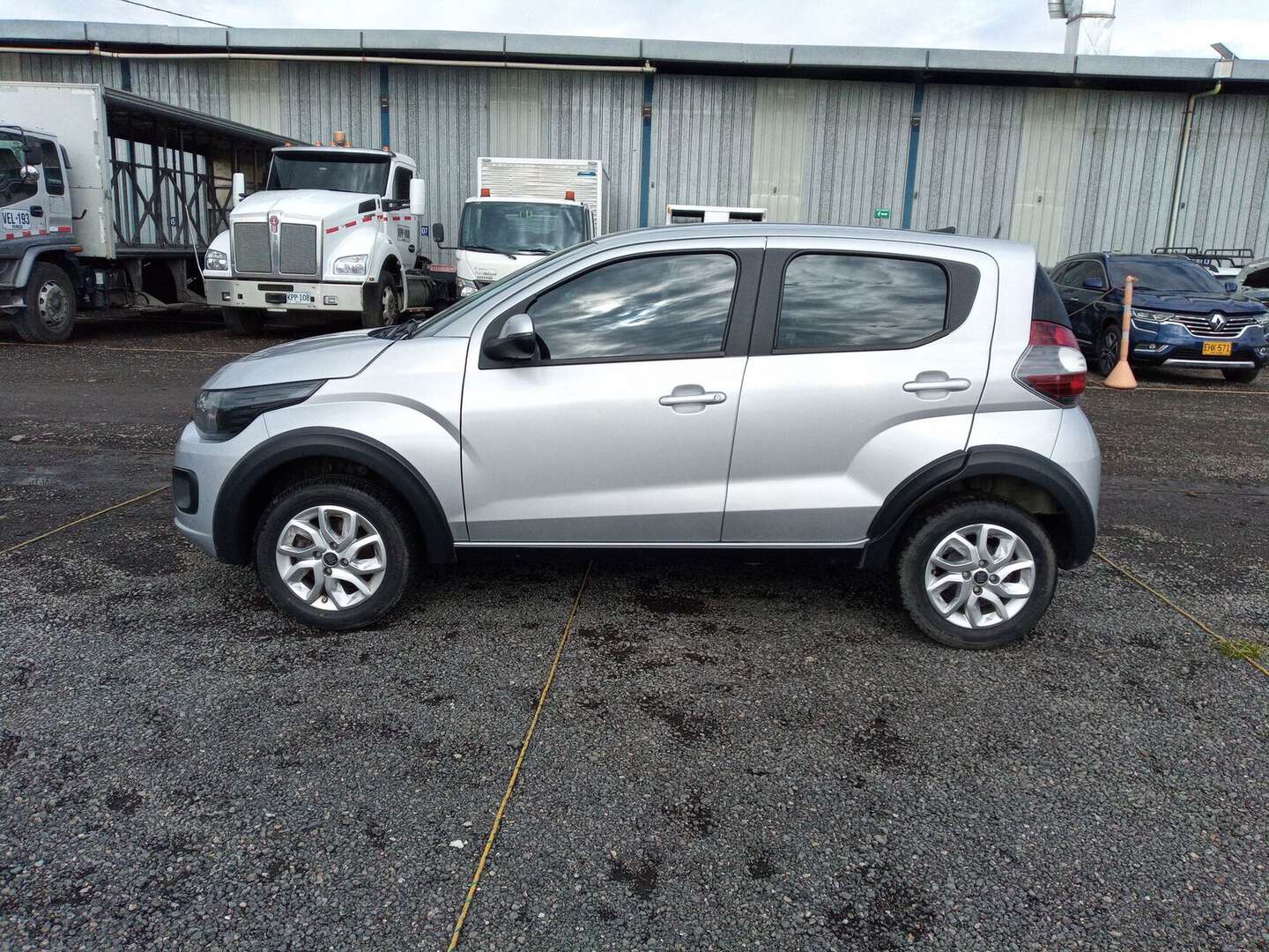 Fiat - Mobi - 2024