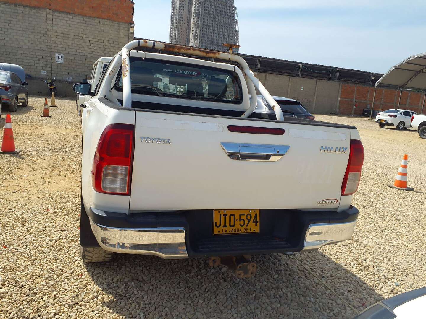 Toyota - Hilux - 2021